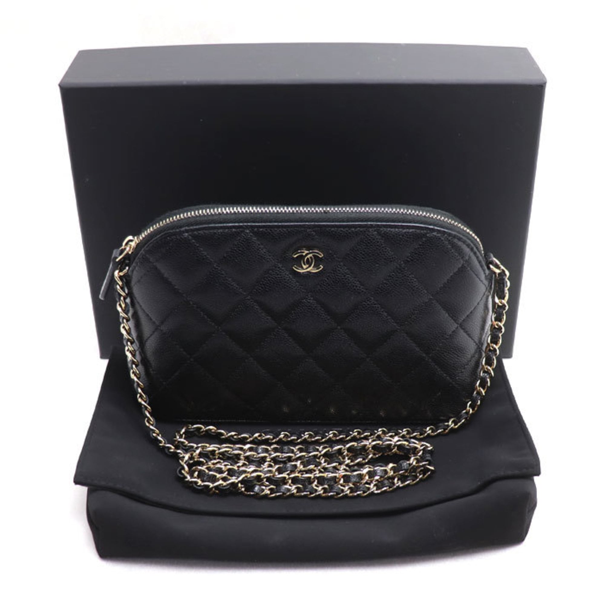 Chanel Black Grained Calfskin Shoulder Bag (Pre-Owned)
