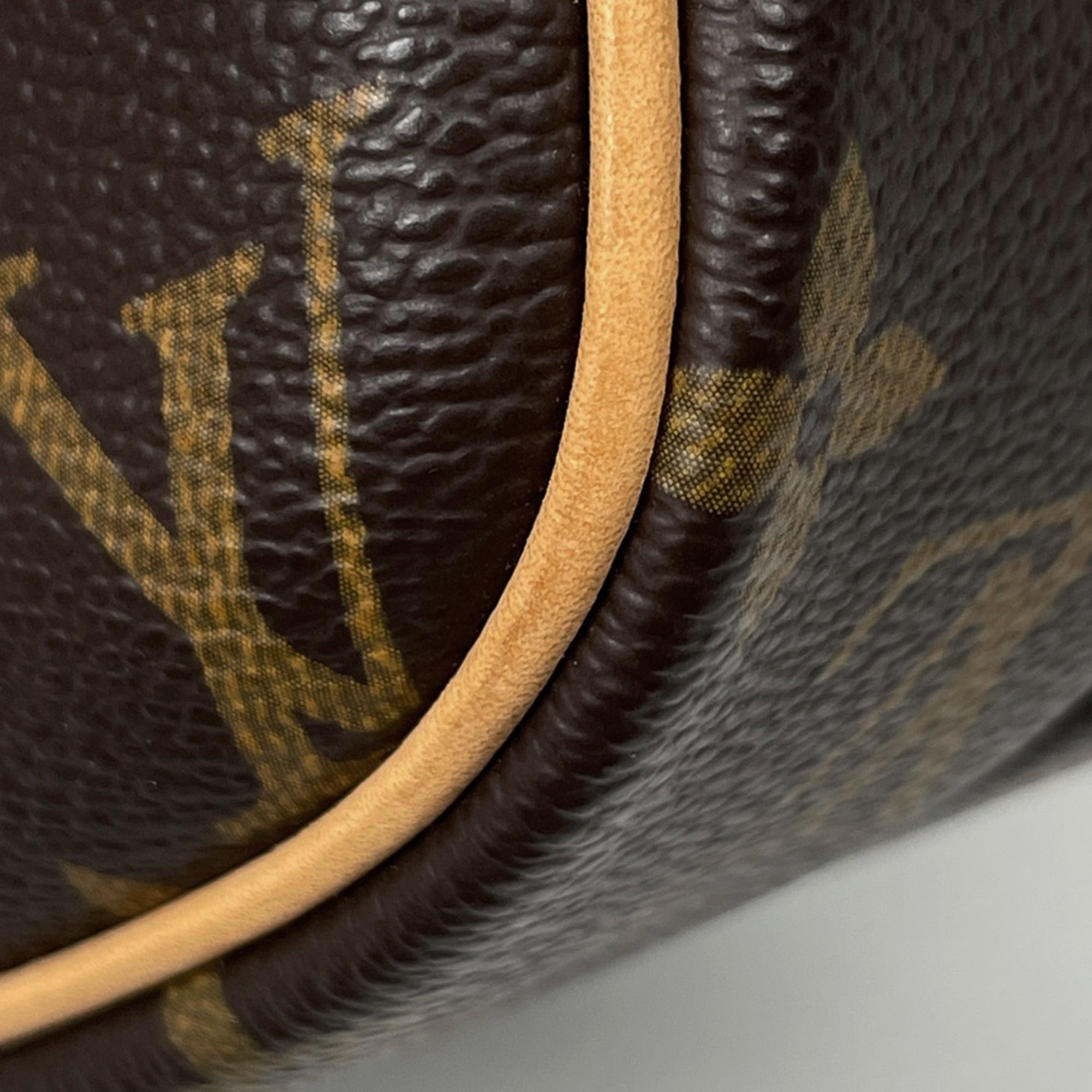 Louis Vuitton Brown Monogram Shoulder Bag (Pre-Owned)