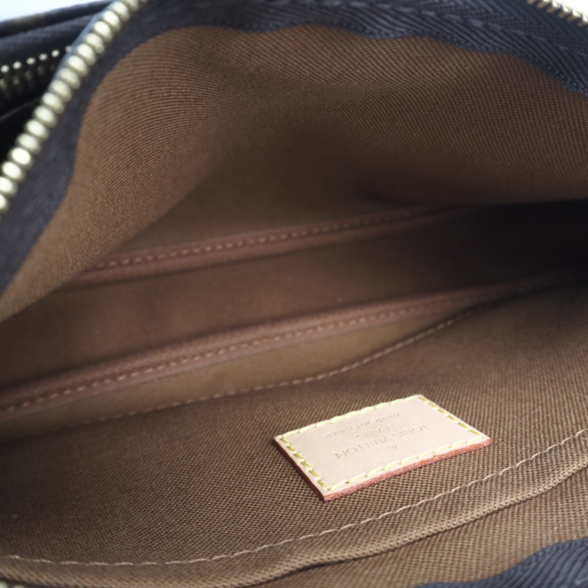 Louis Vuitton Beige Pink Brown Monogram Rose Clair Leather Coated Canvas Pochette Pouch Shoulder Bag (Pre-Owned)