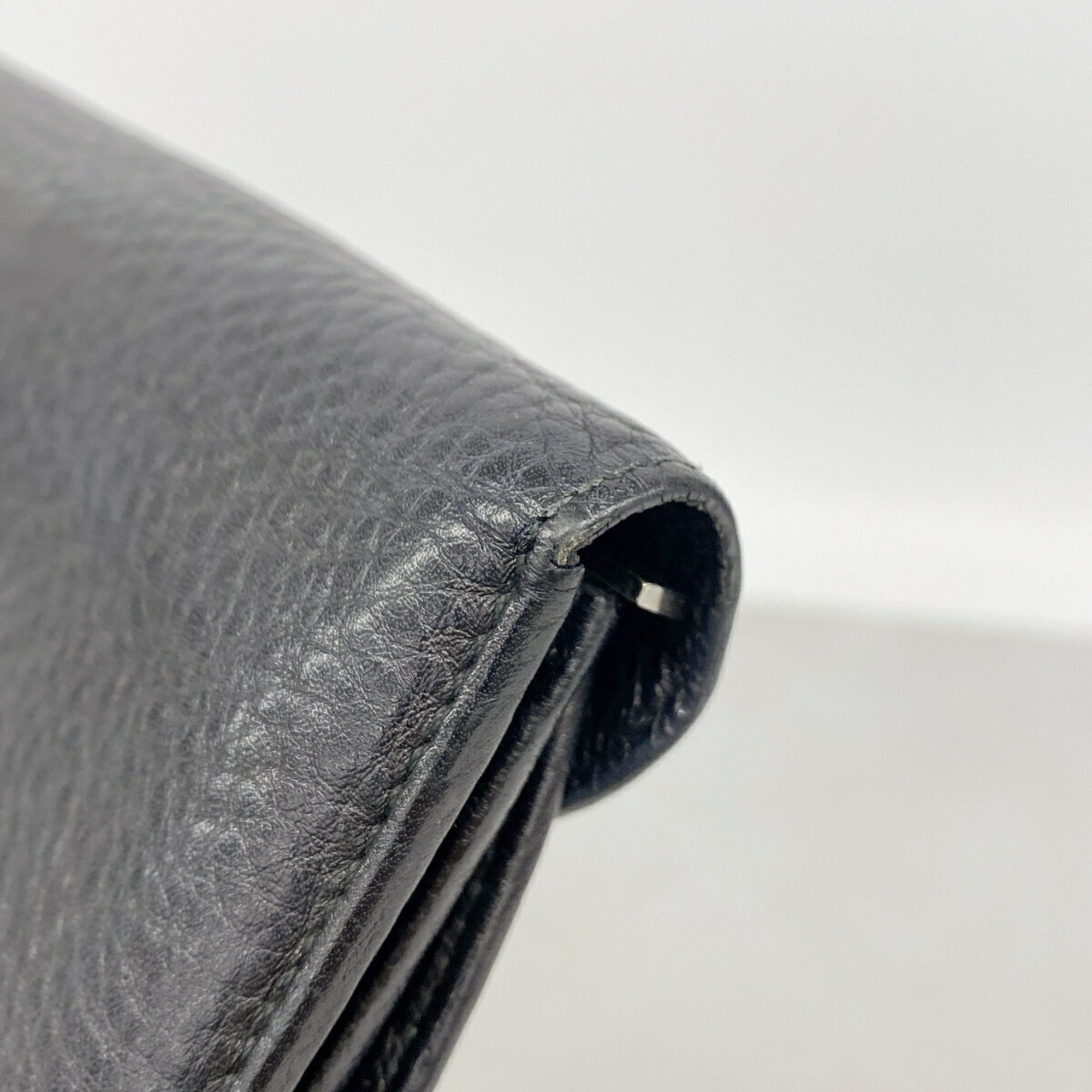 Salvatore Ferragamo Black Leather Long Wallet (Bi-Fold) (Pre-Owned)