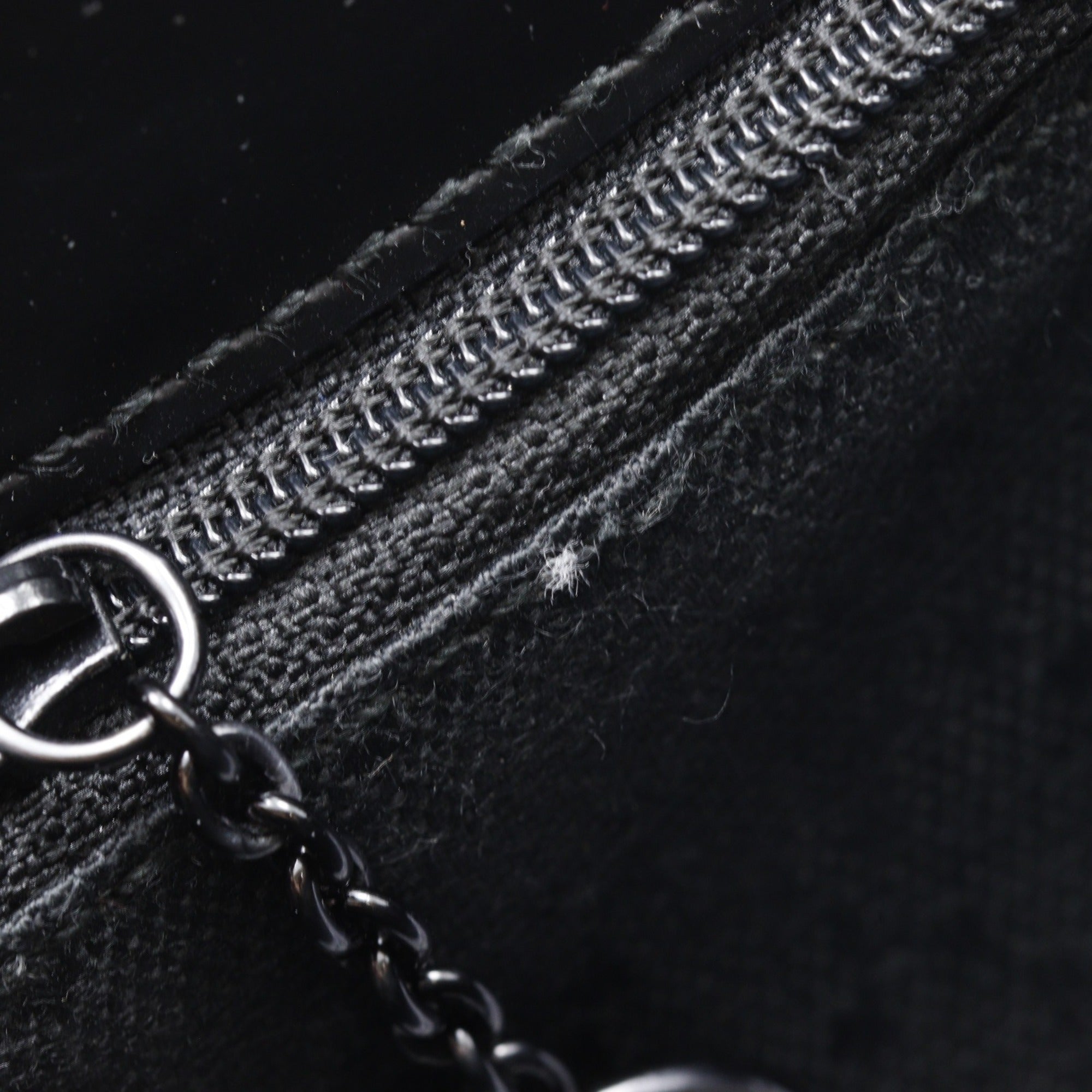 Gucci Black Nylon Canvas Tote Bag (Pre-Owned)