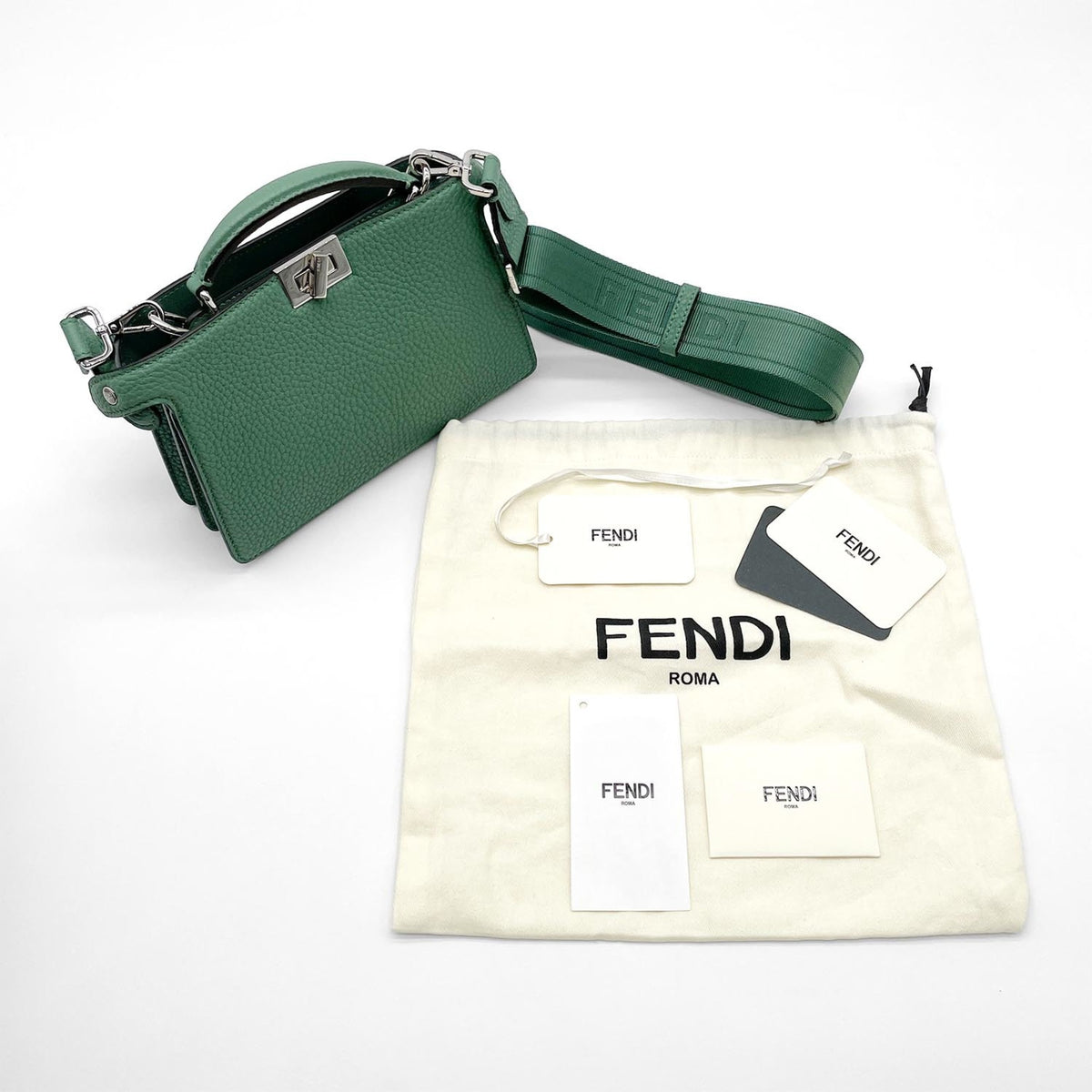 Fendi Green Leather Shoulder Bag (Pre-Owned)