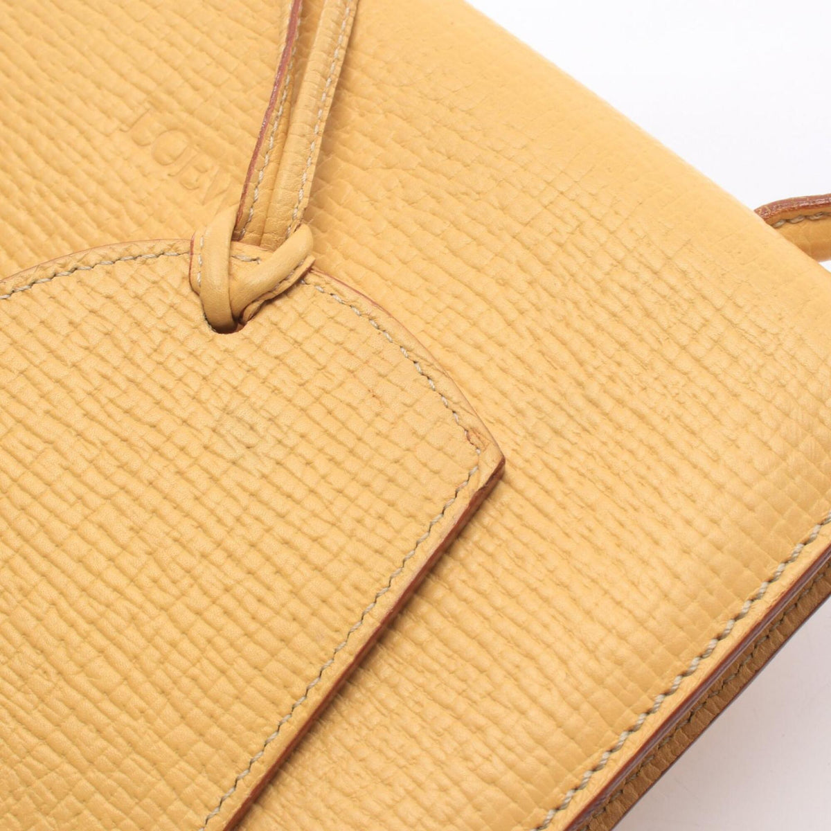Loewe Yellow Leather Handbag (Pre-Owned)