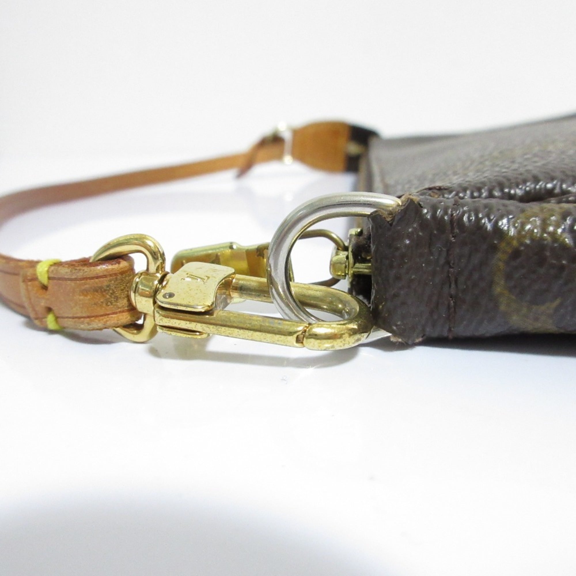 Louis Vuitton Brown Monogram Pouch (Pre-Owned)
