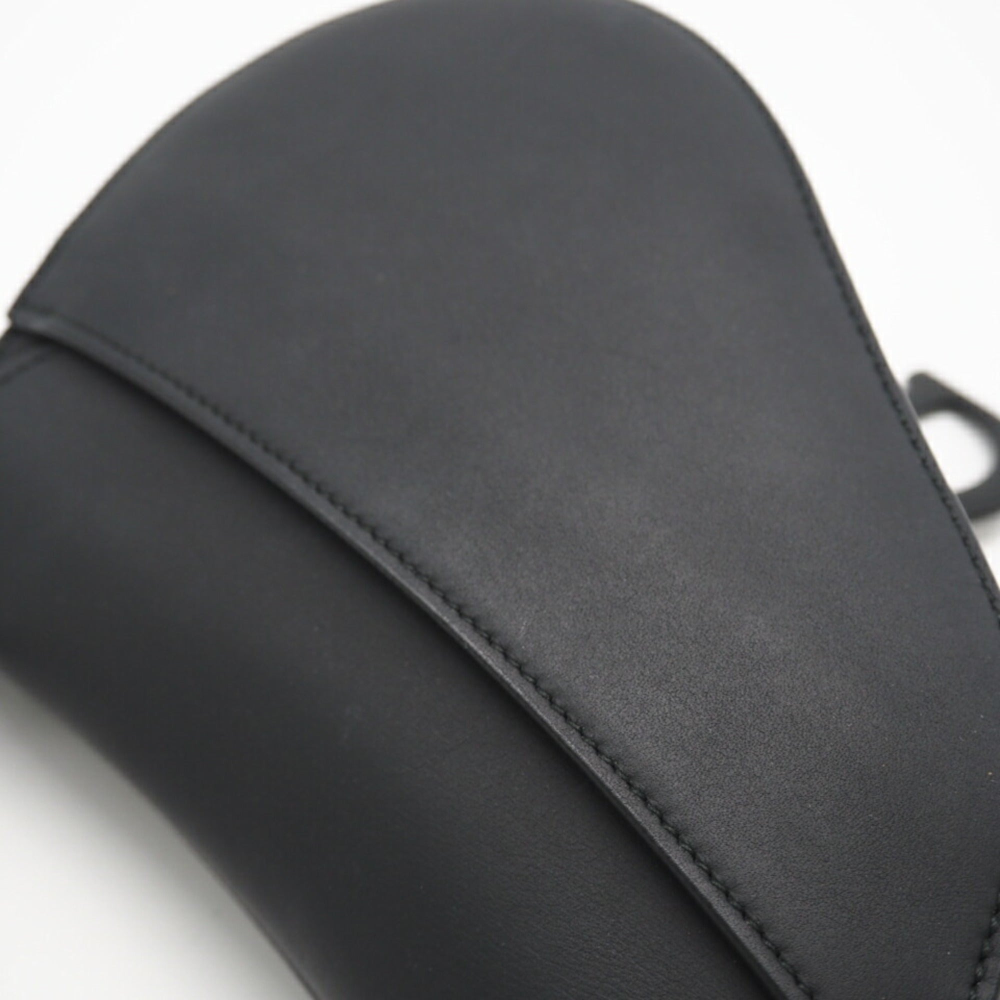 Christian Dior Black Leather Handbag (Pre-Owned)
