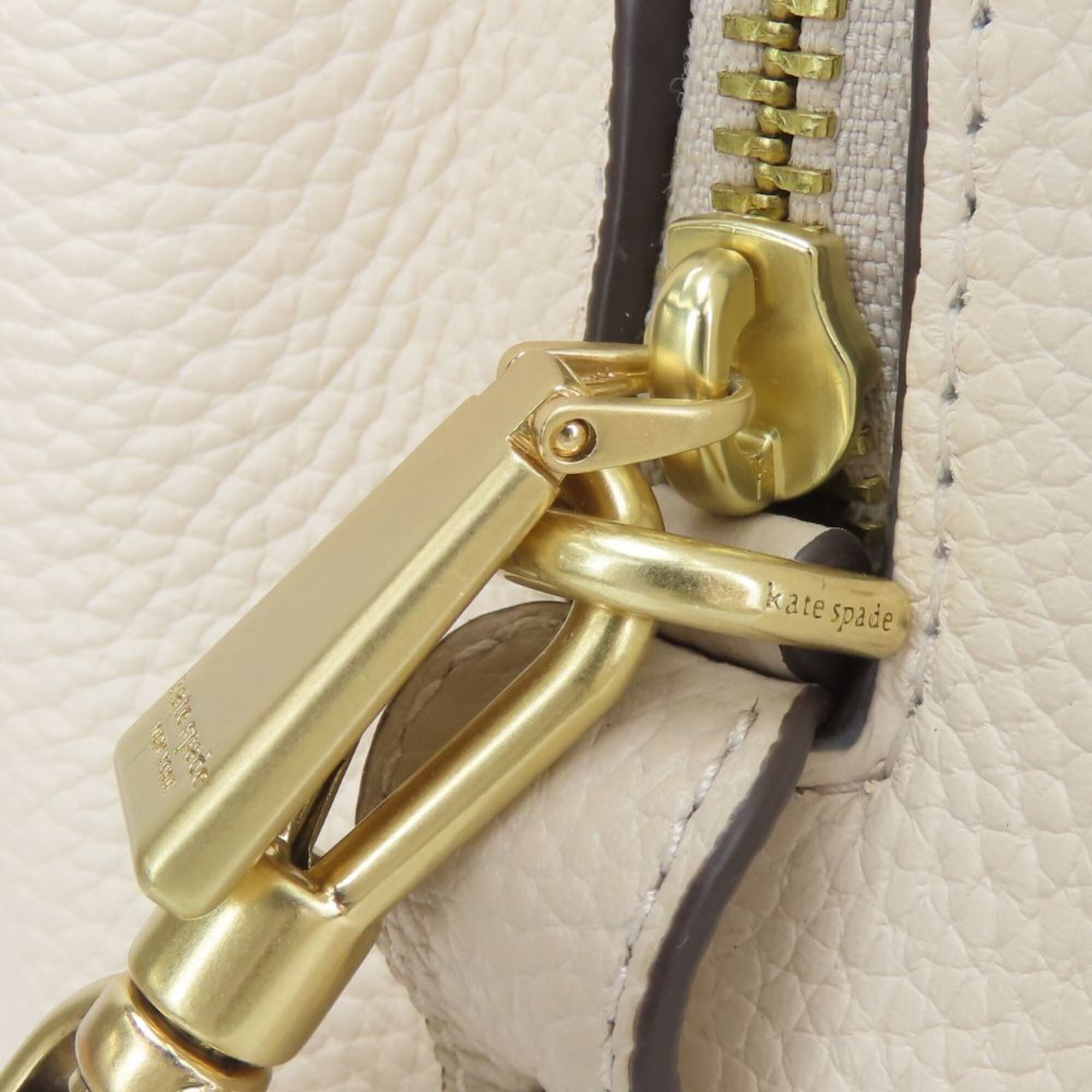 Kate Spade Grayish Ivory Leather Handbag (Pre-Owned)