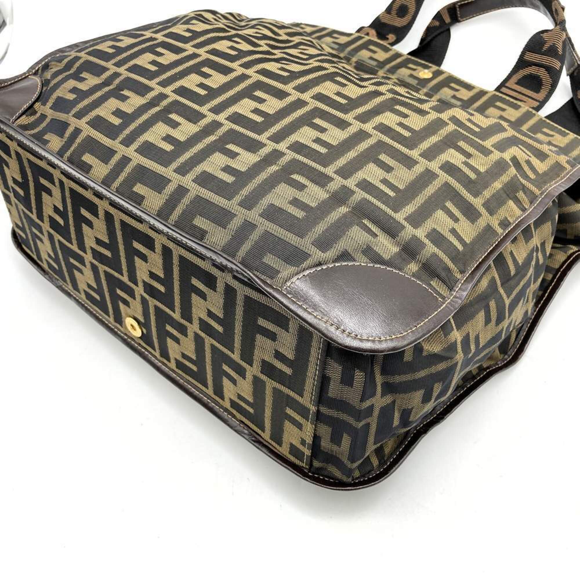 Fendi Brown Zucca Handbag Tote Bag (Pre-Owned)