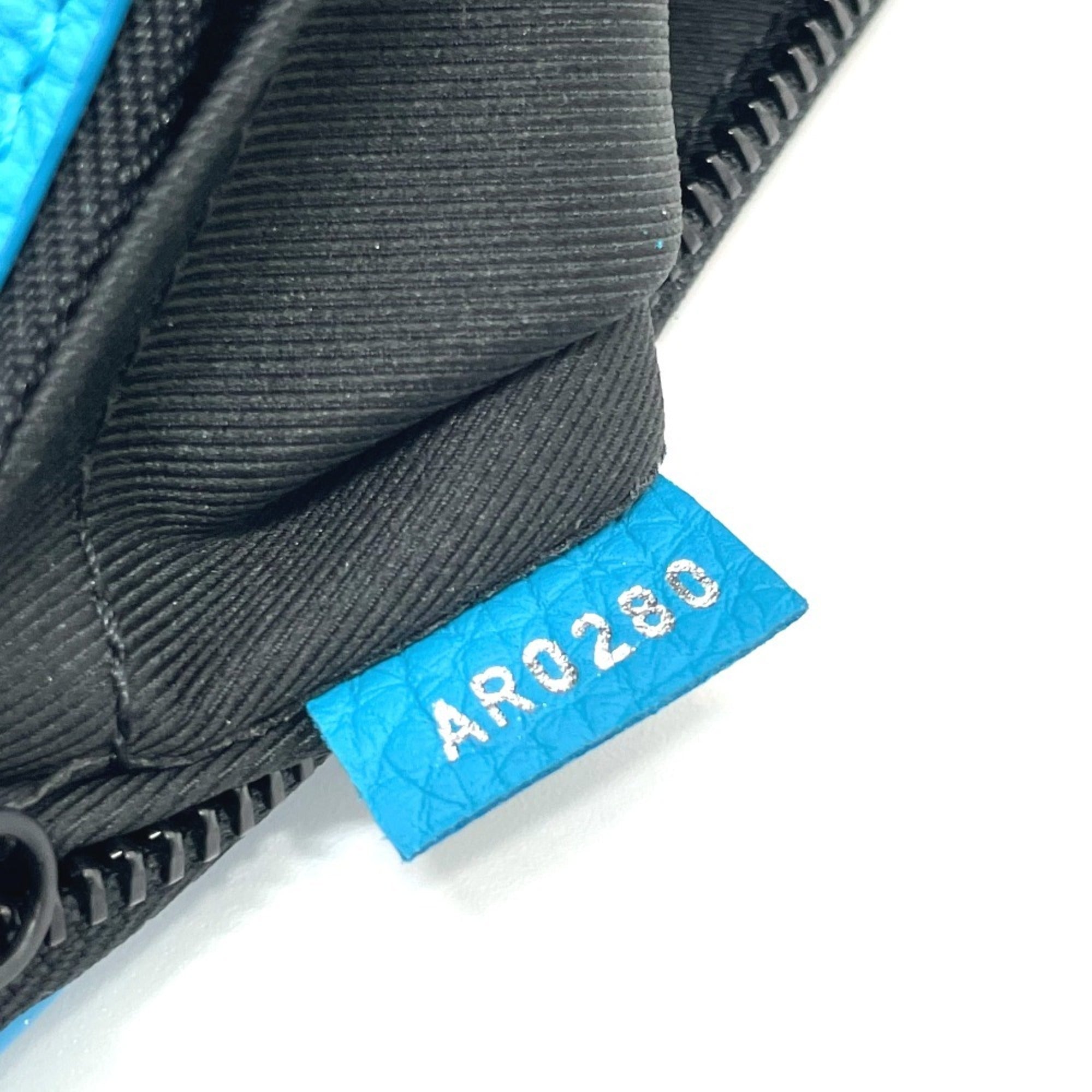 Louis Vuitton Blue Monogram Empreinte Shoulder Bag (Pre-Owned)