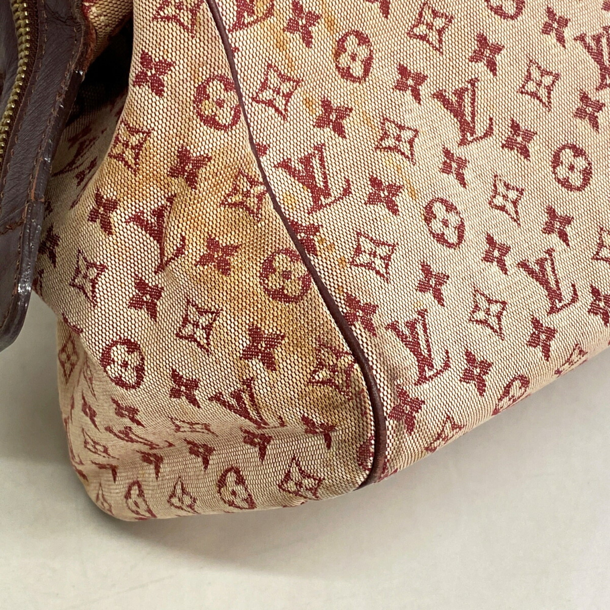 Louis Vuitton Cerise Handbag (Pre-Owned)