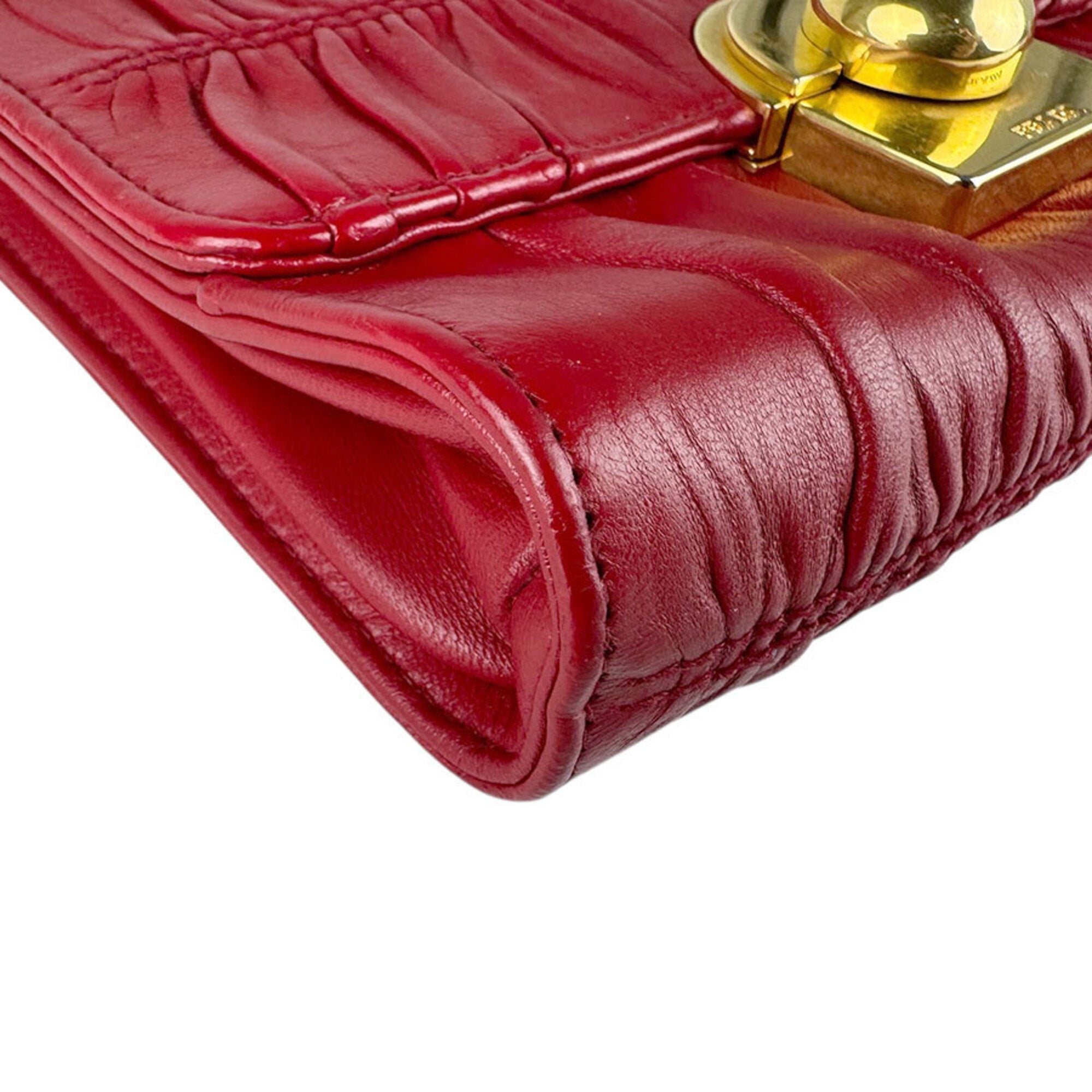 Prada Red Color Leather Shoulder Bag (Pre-Owned)
