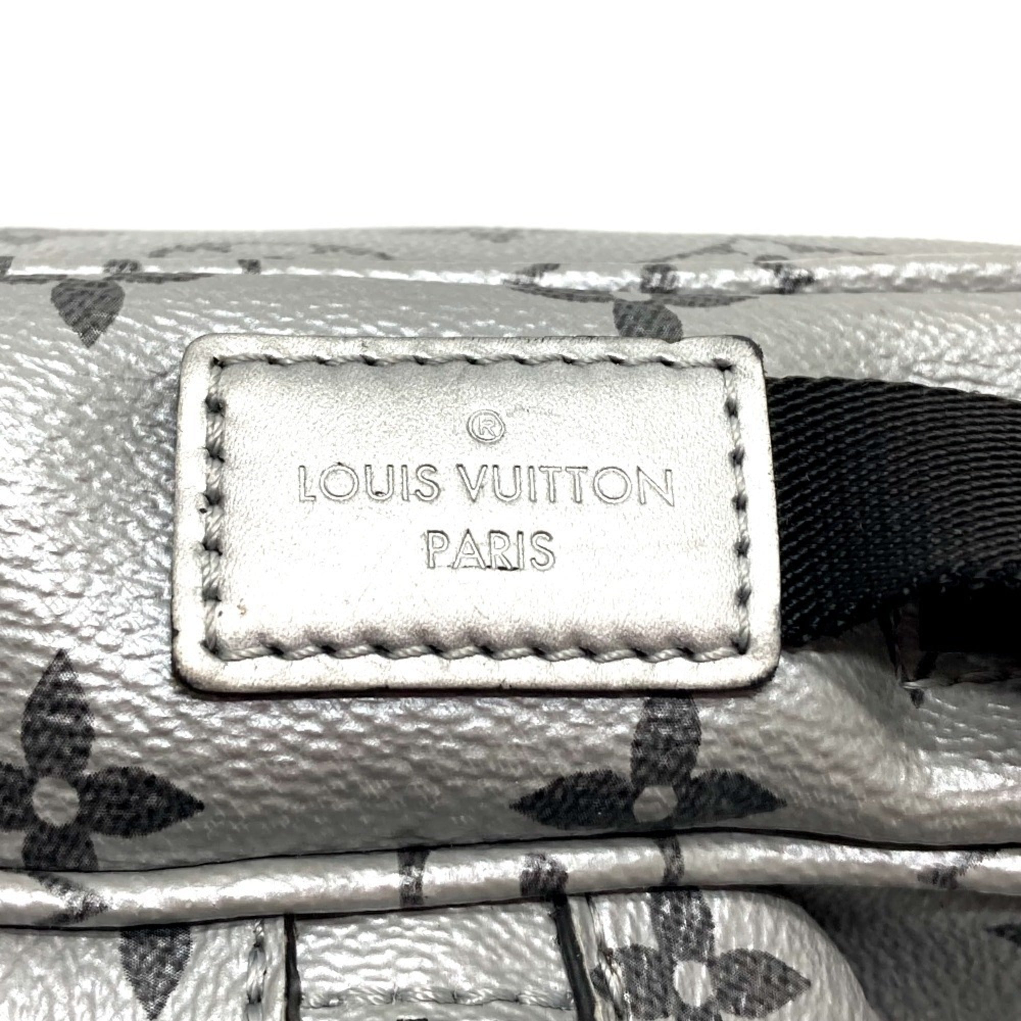 Louis Vuitton Silver Monogram Shoulder Bag (Pre-Owned)