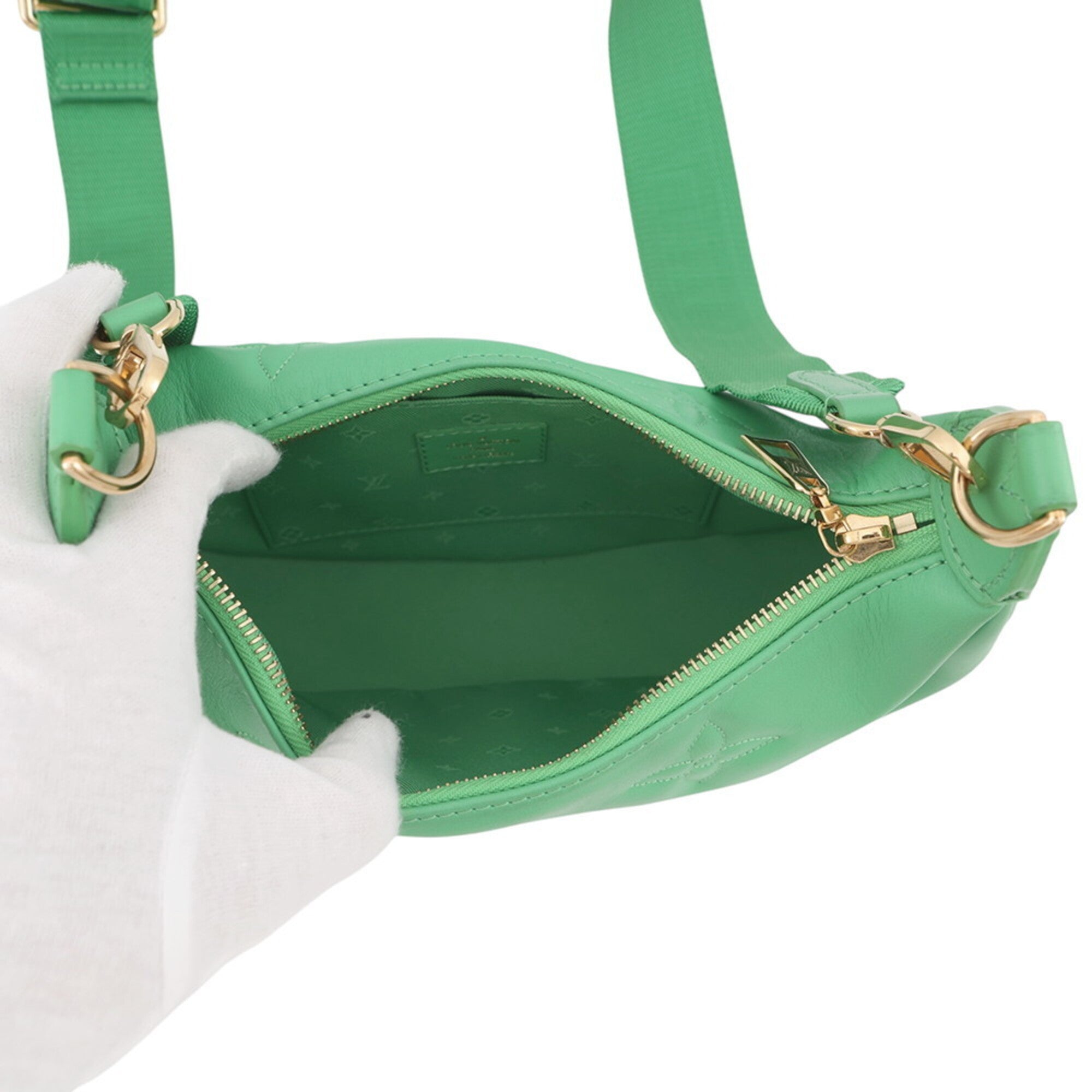 Louis Vuitton Green Monogram Monogram Handbag Shoulder Bag (Pre-Owned)