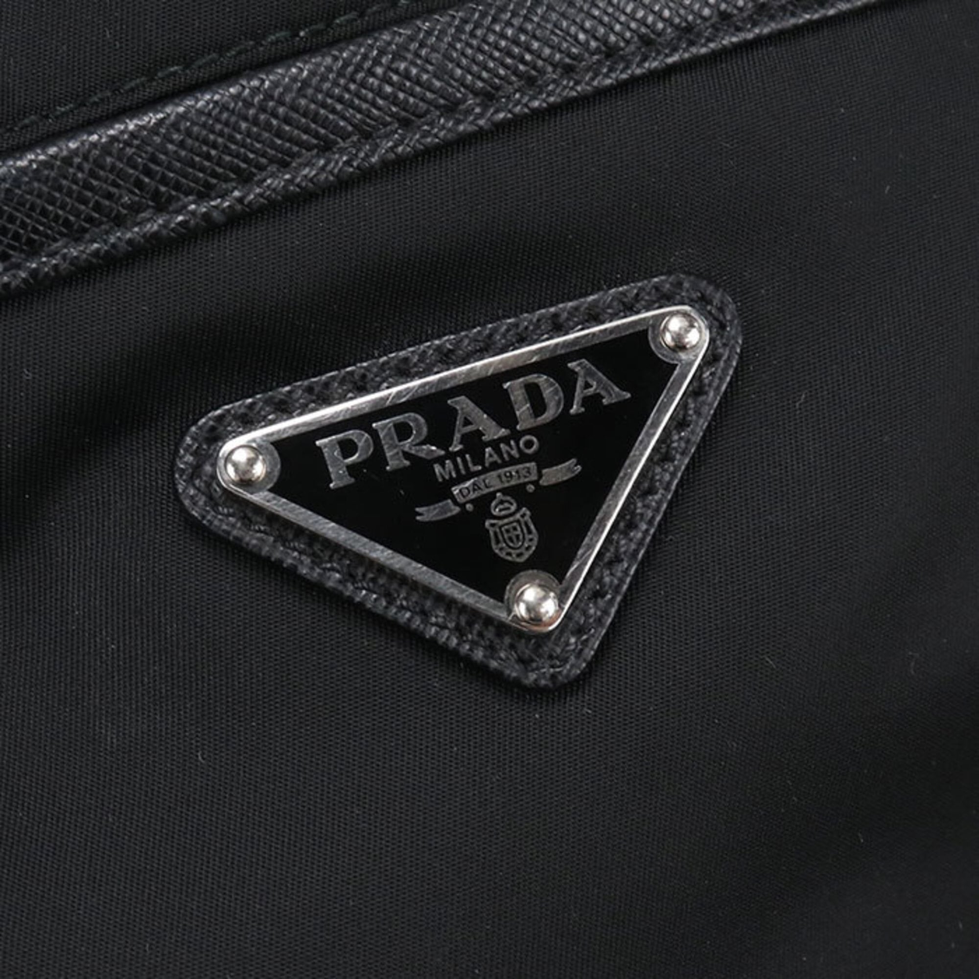 Prada Black Nylon Shoulder Bag (Pre-Owned)