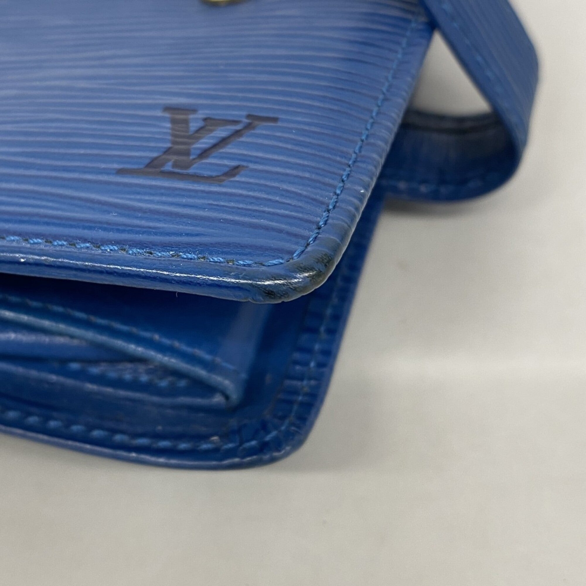 Louis Vuitton Toledo Blue Wallet (Bi-Fold) (Pre-Owned)
