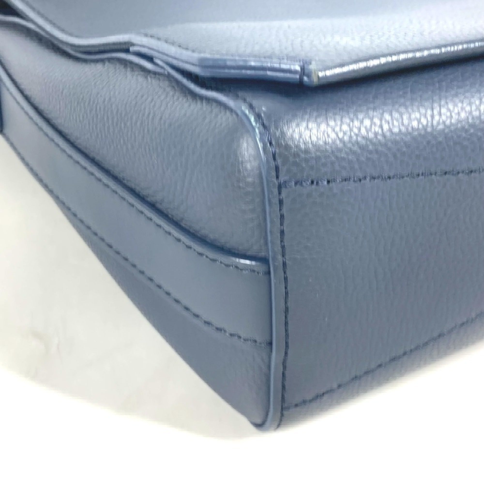 Louis Vuitton Navy Leather Shoulder Bag (Pre-Owned)