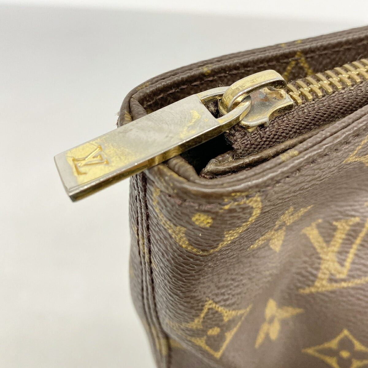 Louis Vuitton Brown Tote Bag (Pre-Owned)