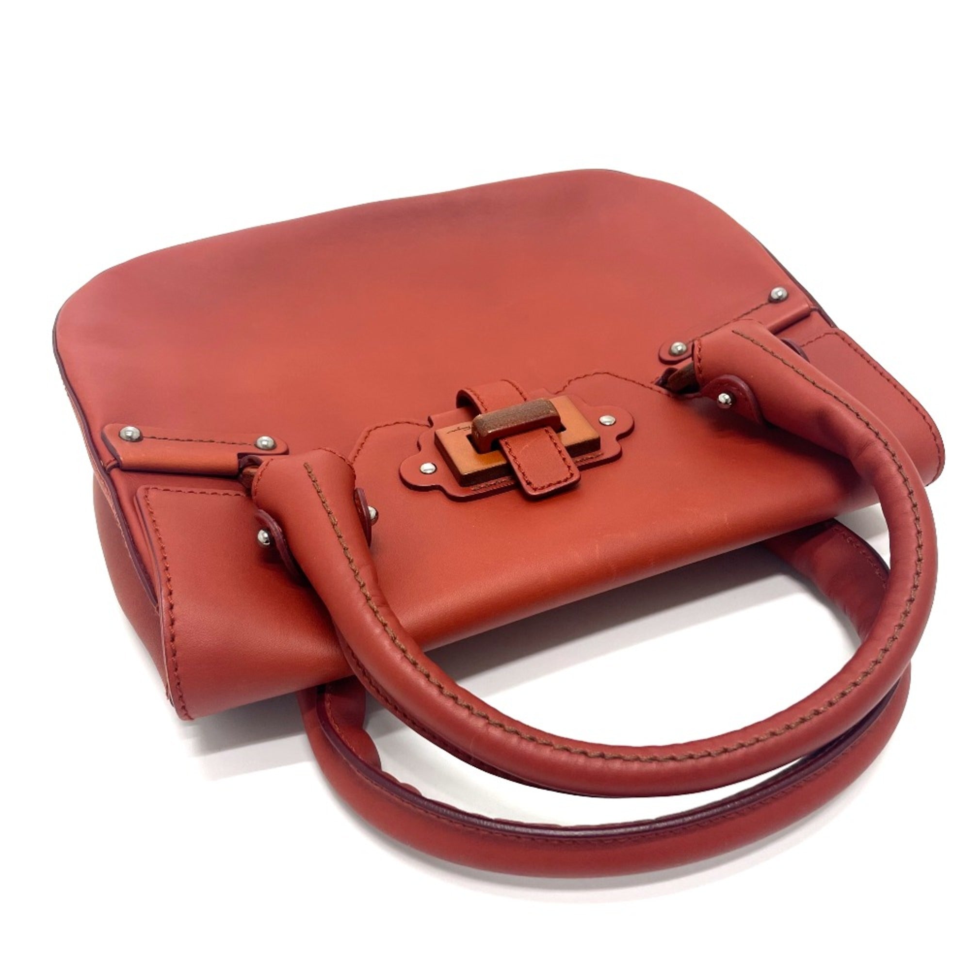 Salvatore Ferragamo Red Leather Handbag (Pre-Owned)