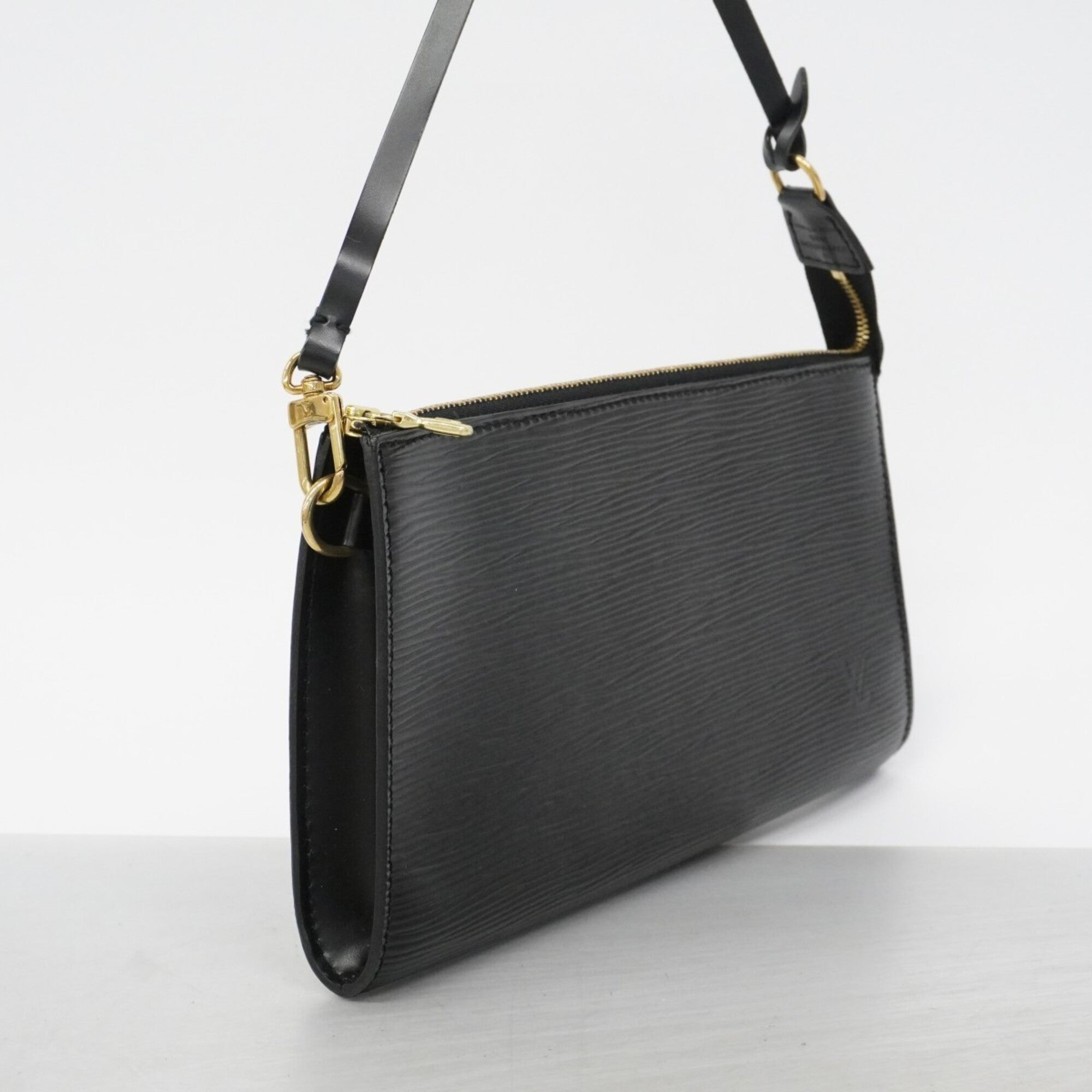 Louis Vuitton Noir Pouch (Pre-Owned)