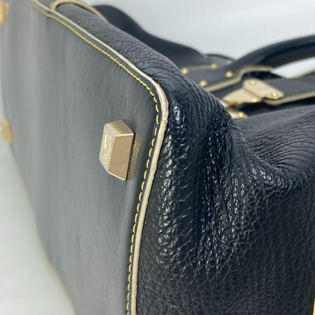 Louis Vuitton Black Noir Suhali Leather Handbag (Pre-Owned)