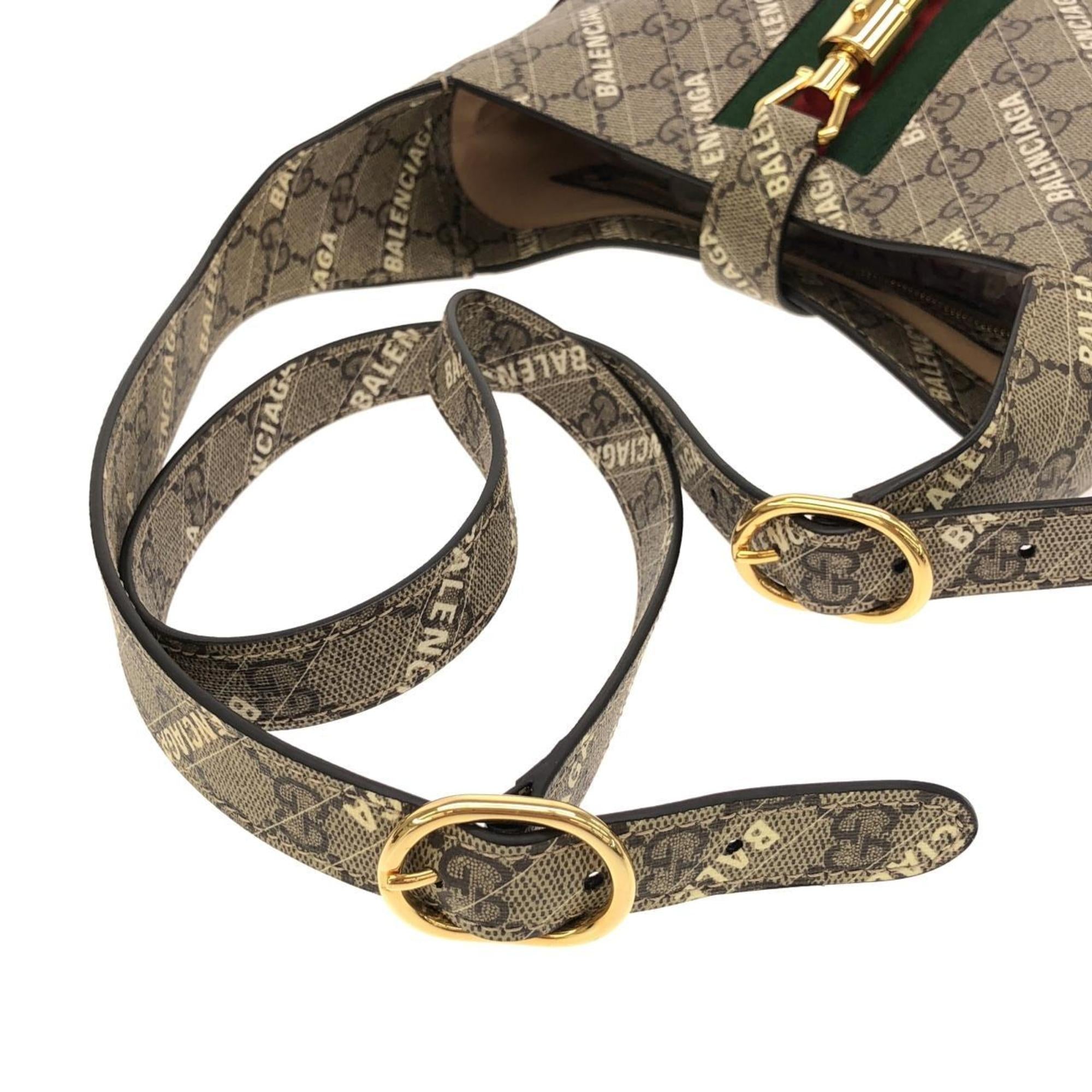Gucci Beige White Gg Supreme Shoulder Bag (Pre-Owned)