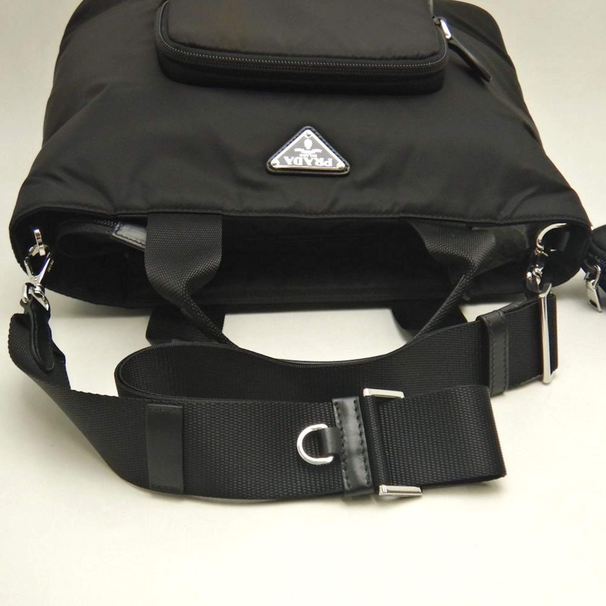 Prada Nero Nylon Pouch Tote Bag (Pre-Owned)