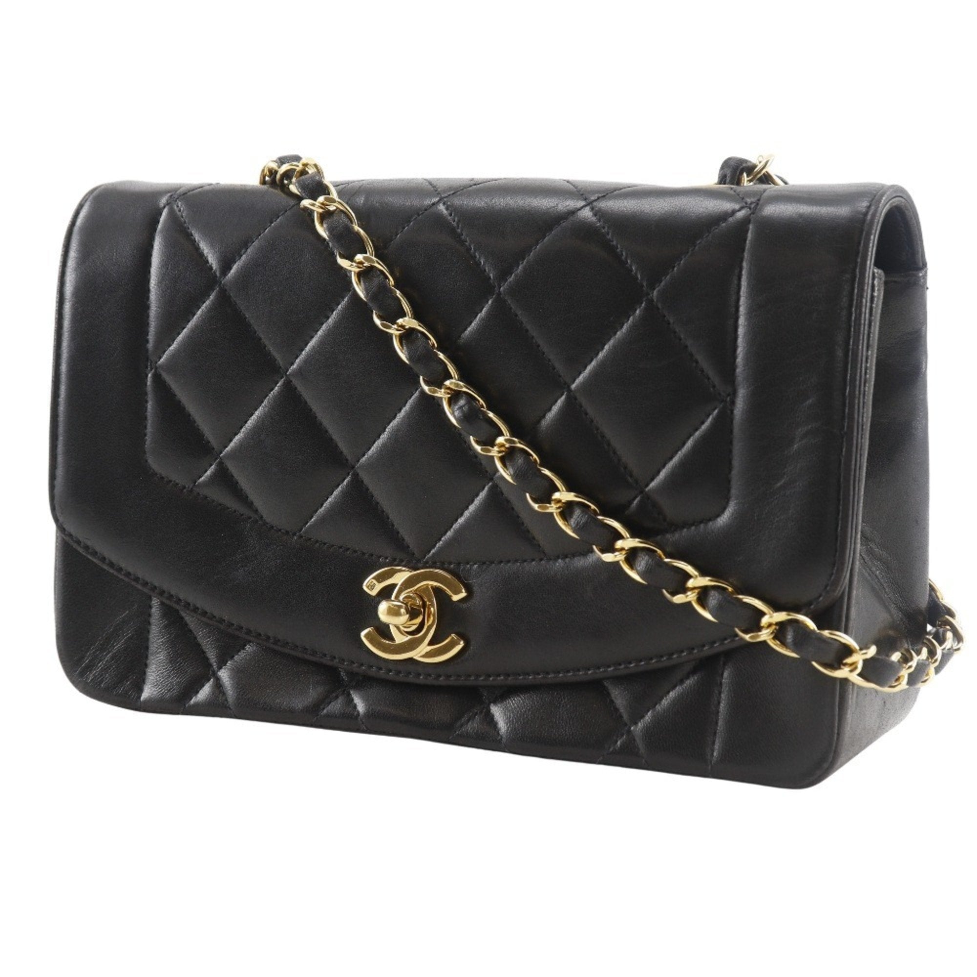 Chanel Matelasse Black Leather Shoulder Bag (Pre-Owned)