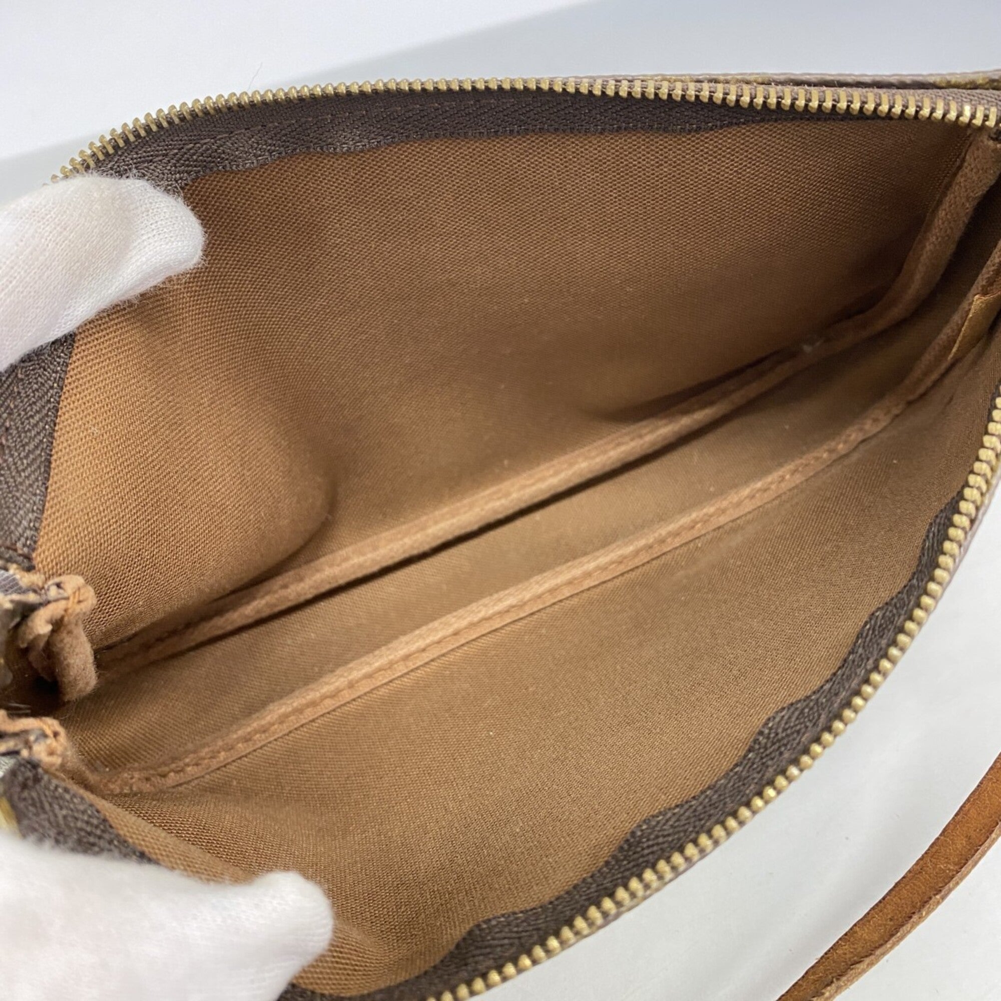 Louis Vuitton Brown Pouch (Pre-Owned)
