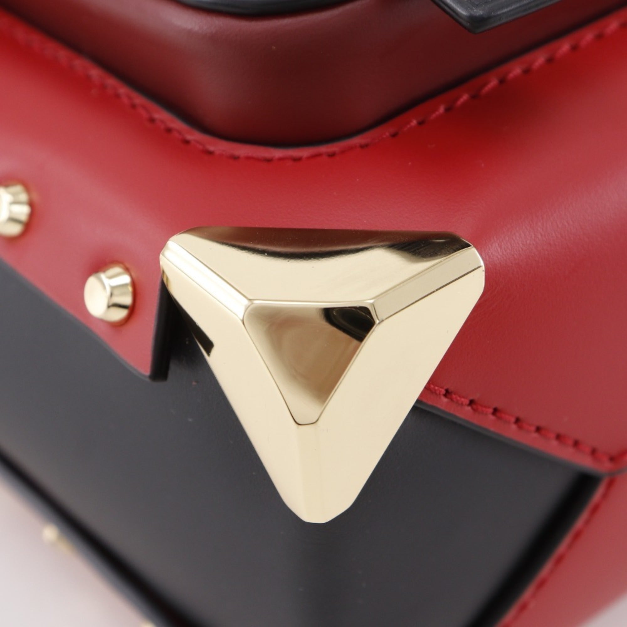 Michael Kors Red Color Leather Shoulder Bag (Pre-Owned)