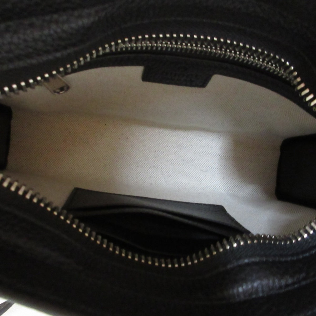 Gucci Black Shoulder Bag (Pre-Owned)