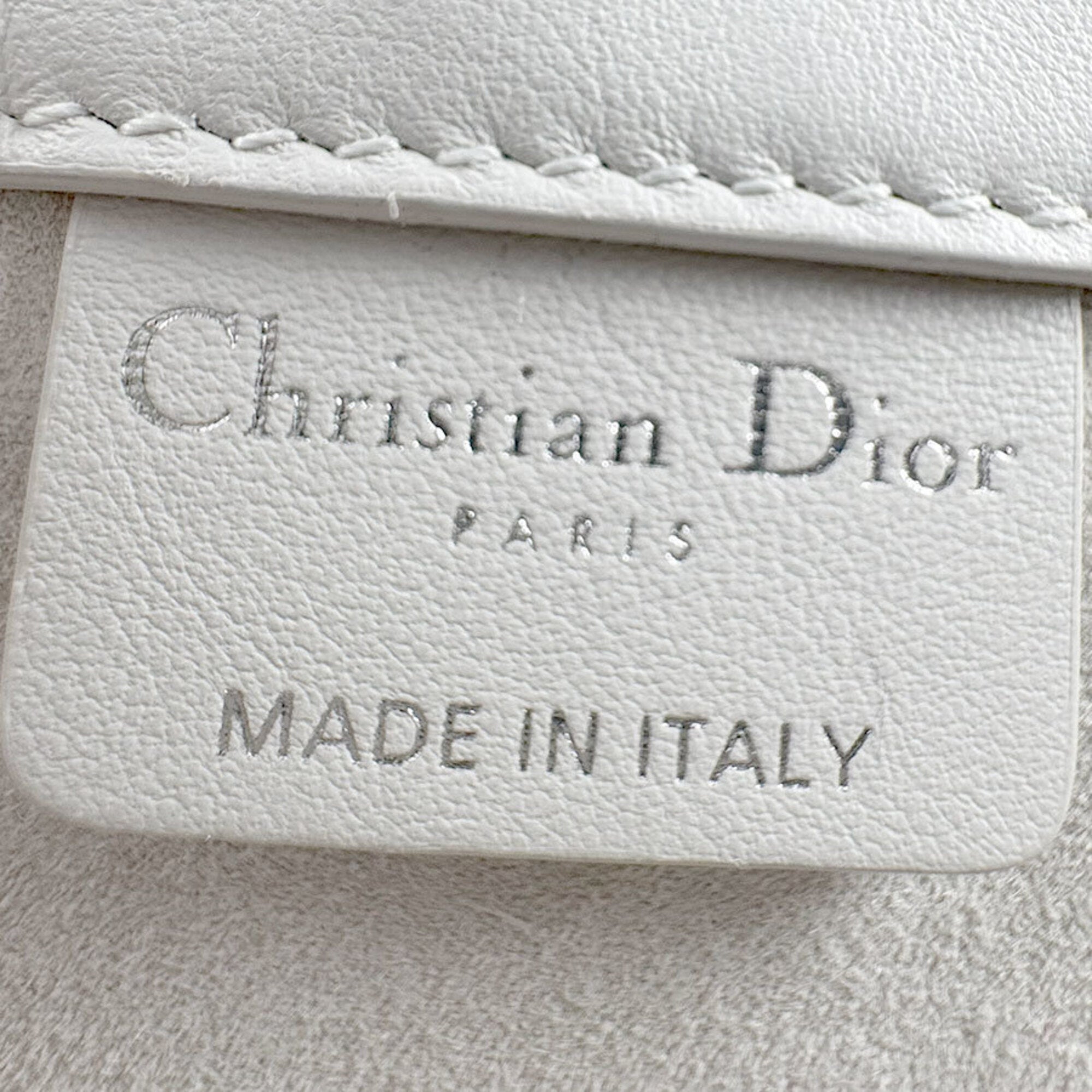 Christian Dior White Leather Handbag Shoulder Bag (Pre-Owned)