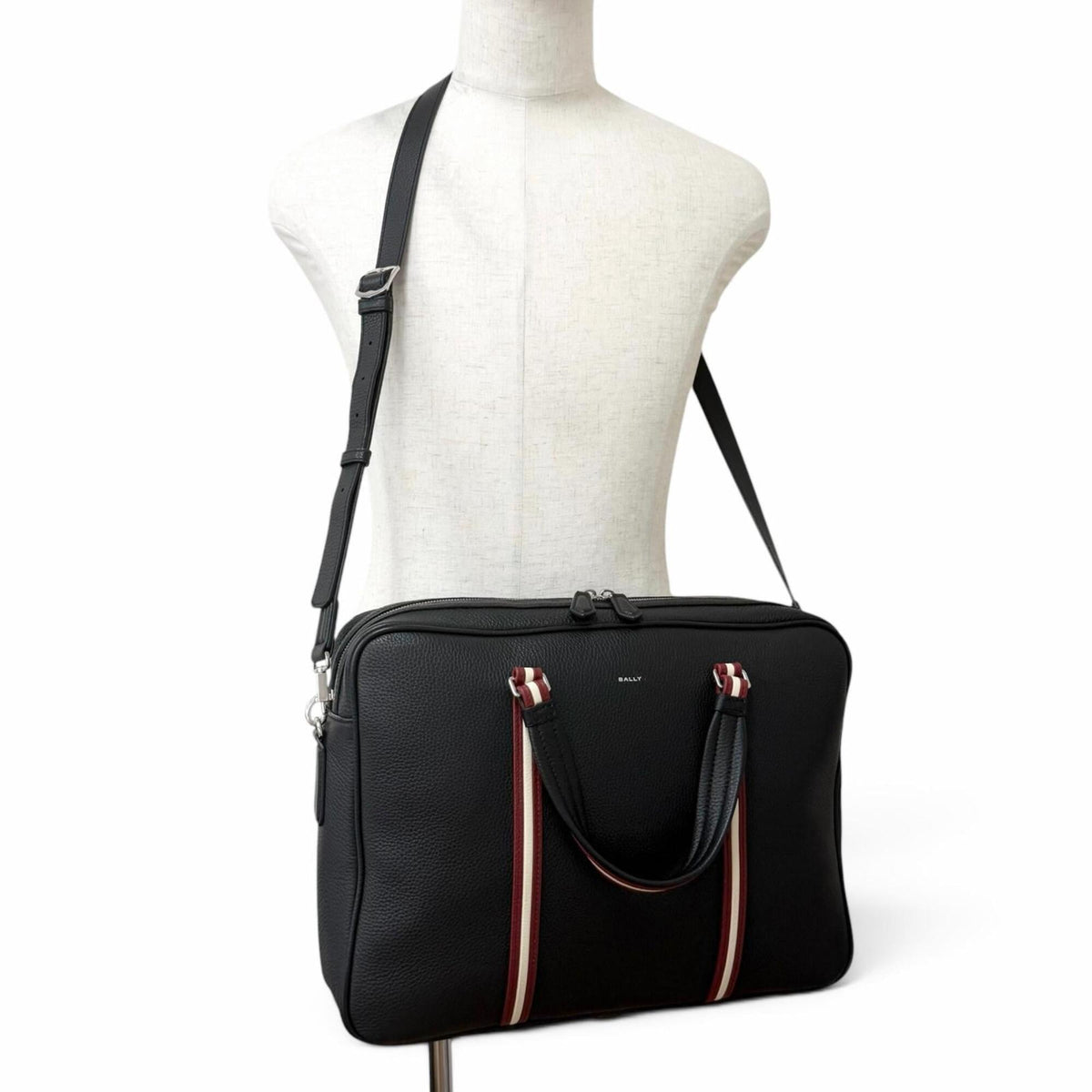 Bally Black Leather Briefcase Shoulder Bag (Pre-Owned)