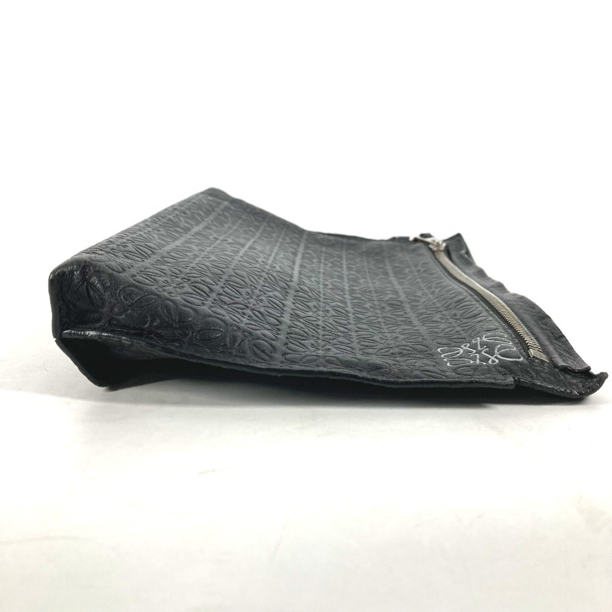 Loewe Black Leather Clutch Bag (Pre-Owned)