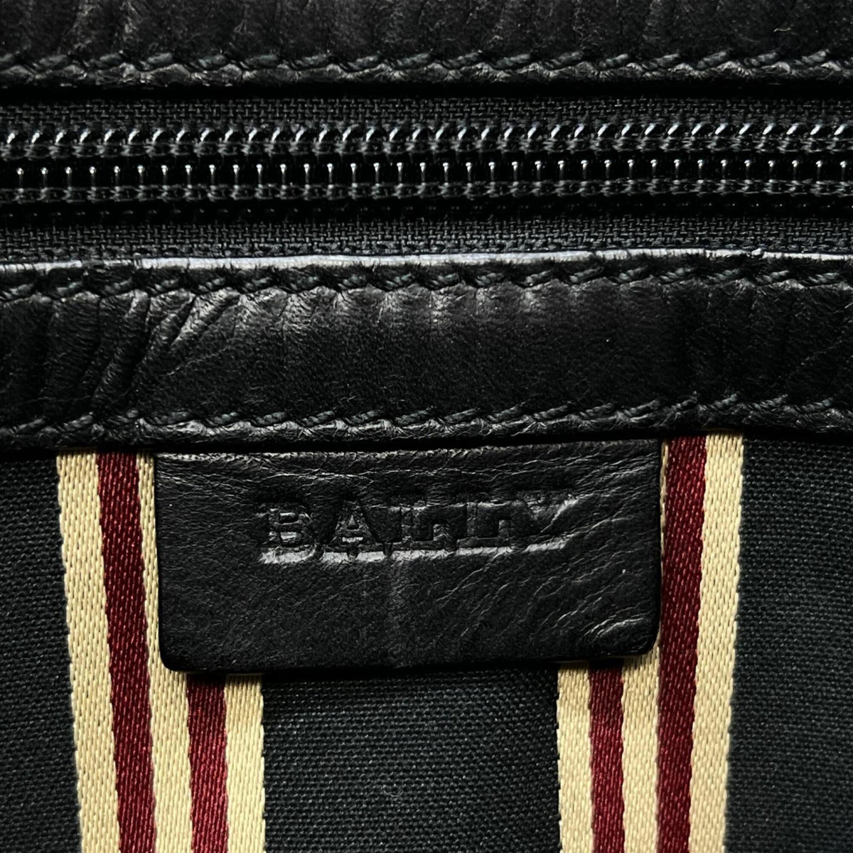 Bally Black White Leather Briefcase (Pre-Owned)