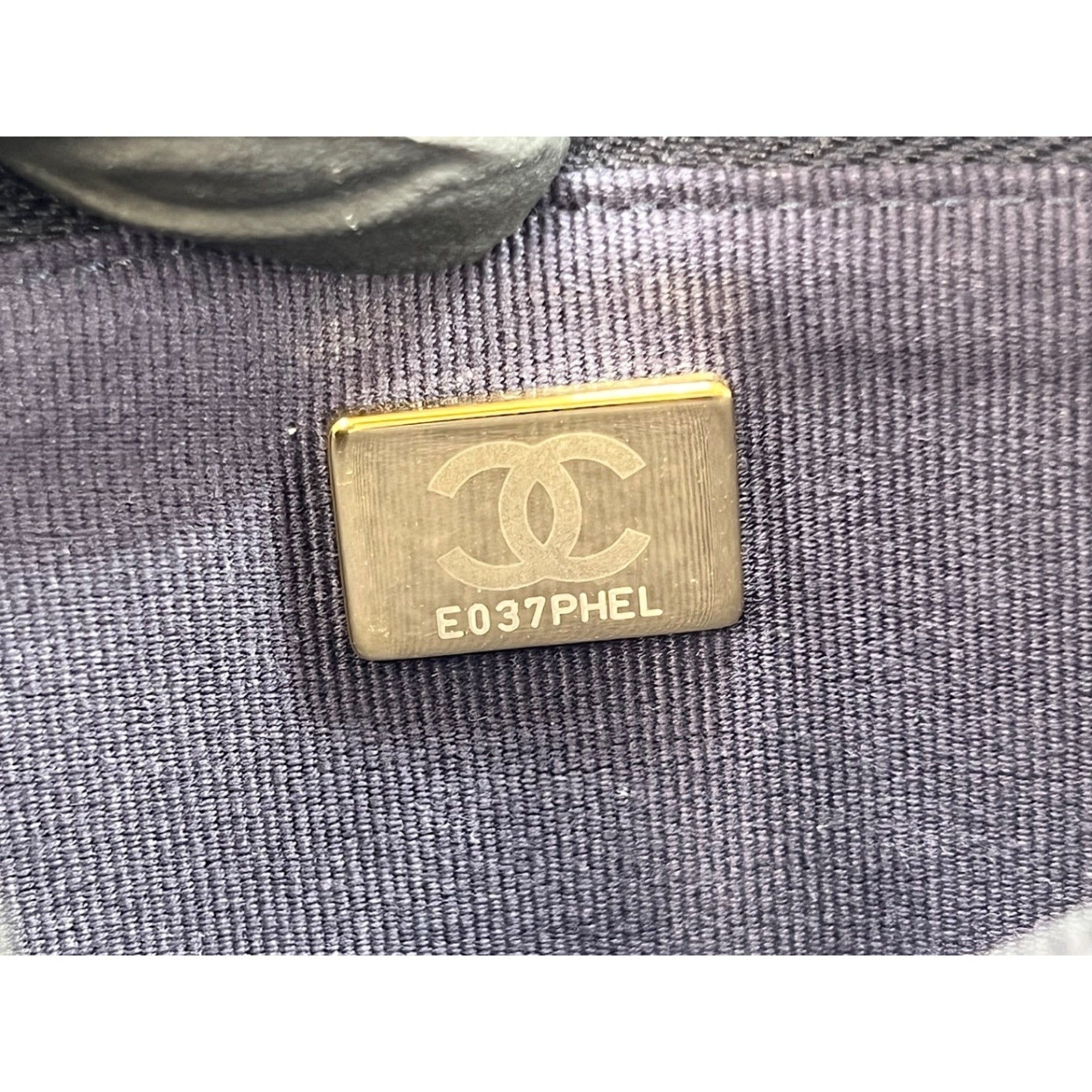 Chanel Navy Shoulder Bag (Pre-Owned)