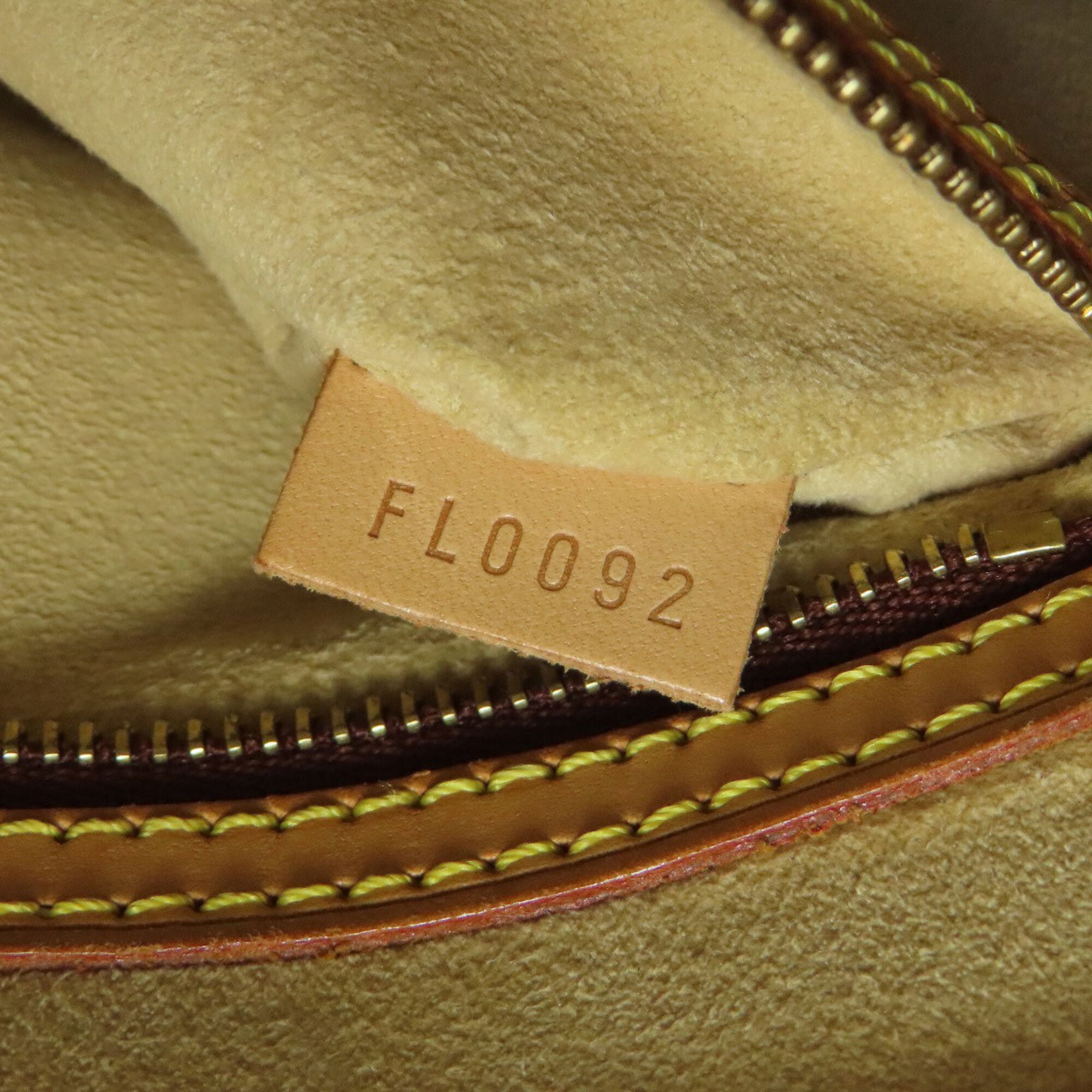 Louis Vuitton Brown Monogram Canvas Handbag (Pre-Owned)