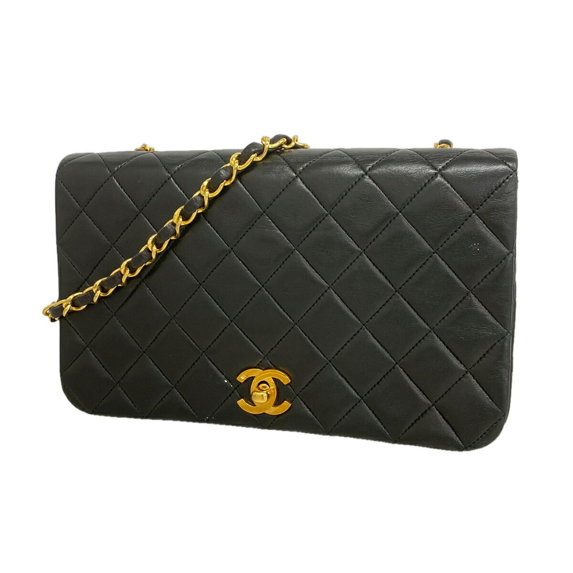 Chanel Black Leather Shoulder Bag (Pre-Owned)