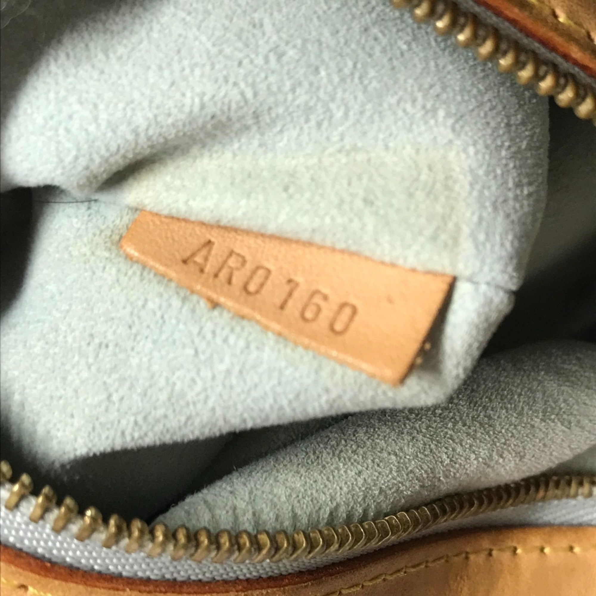 Louis Vuitton Monogram Denim Blue Pink Monogram Denim Shoulder Bag (Pre-Owned)