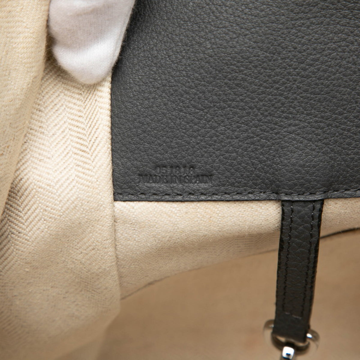 Loewe Gray Leather Handbag Shoulder Bag (Pre-Owned)