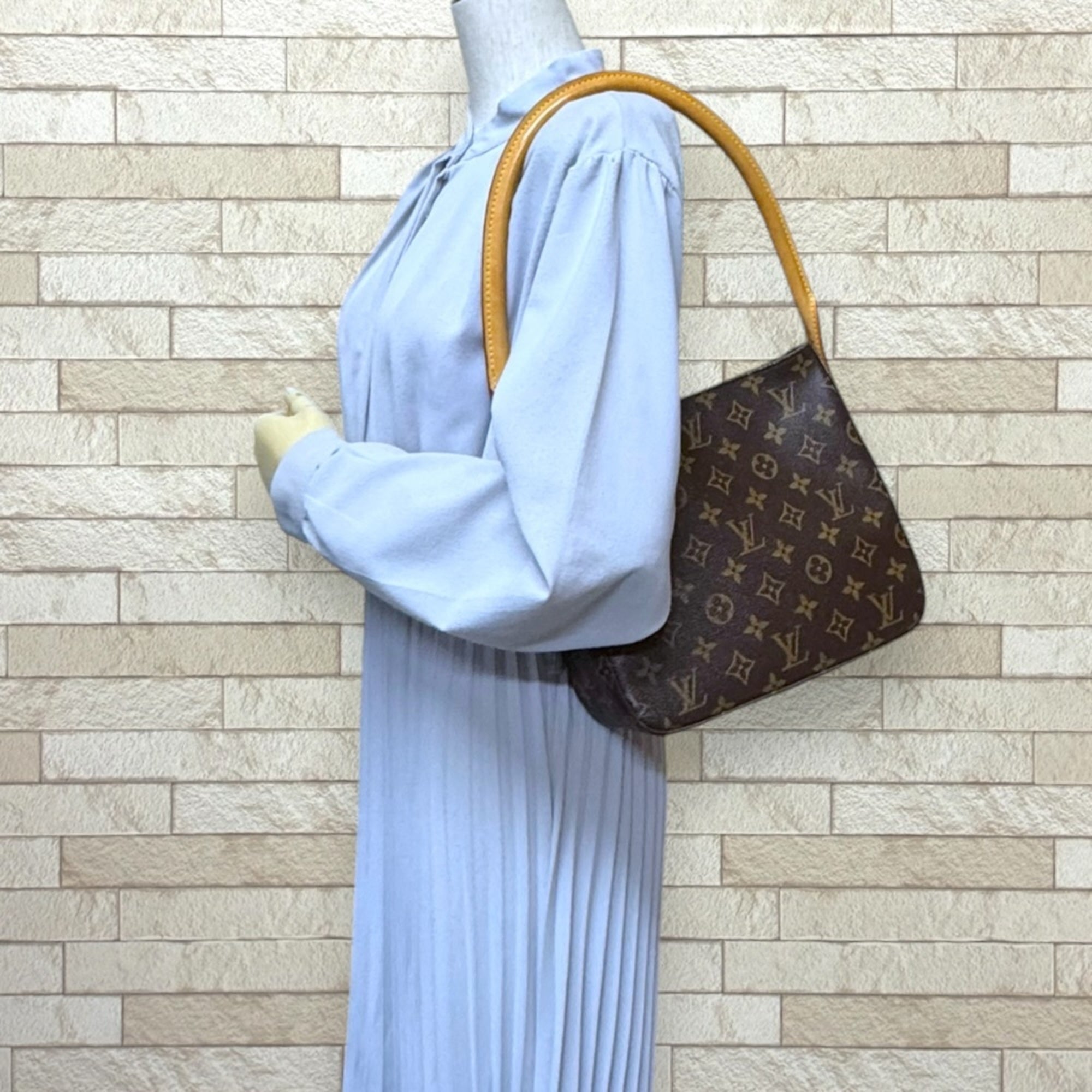 Louis Vuitton Monogram Brown Monogram Shoulder Bag (Pre-Owned)