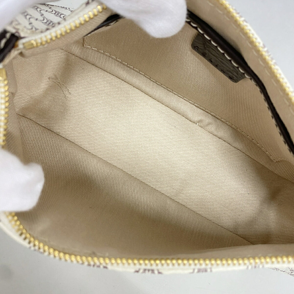 Celine White Pvc Handbag (Pre-Owned)