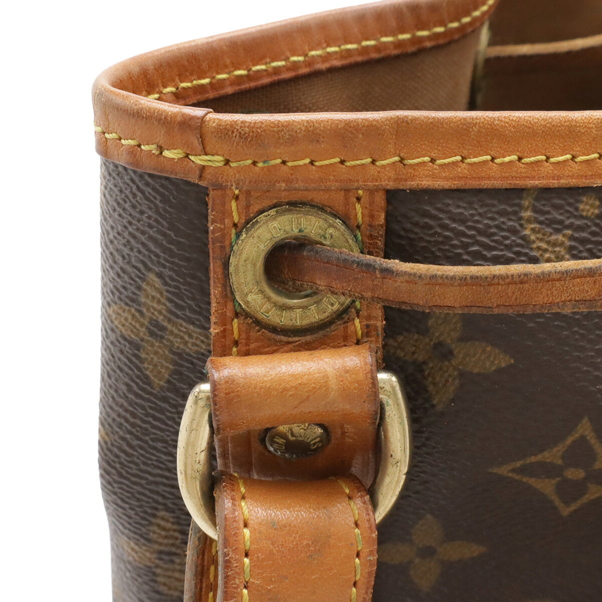Louis Vuitton Brown Monogram Monogram Shoulder Bag (Pre-Owned)
