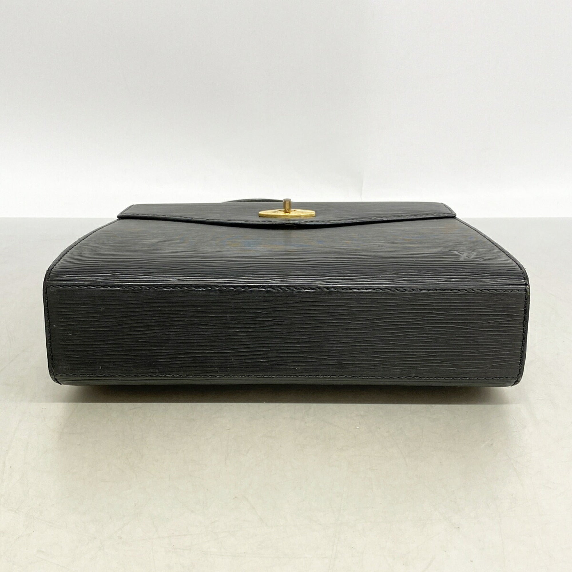 Louis Vuitton Noir Handbag (Pre-Owned)