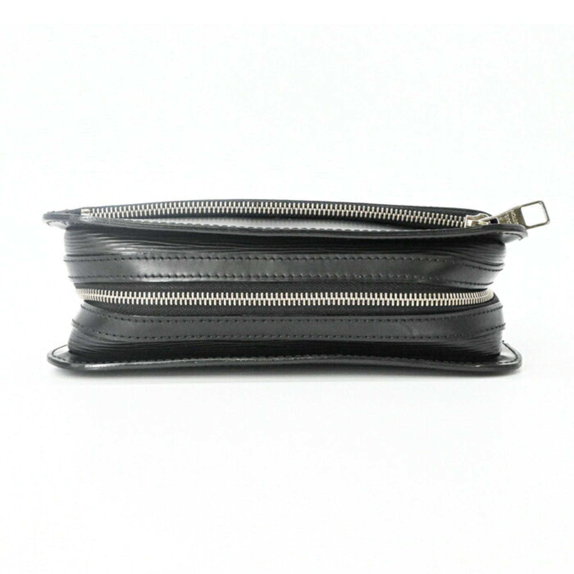 Louis Vuitton Black Epi Leather Clutch Bag (Pre-Owned)