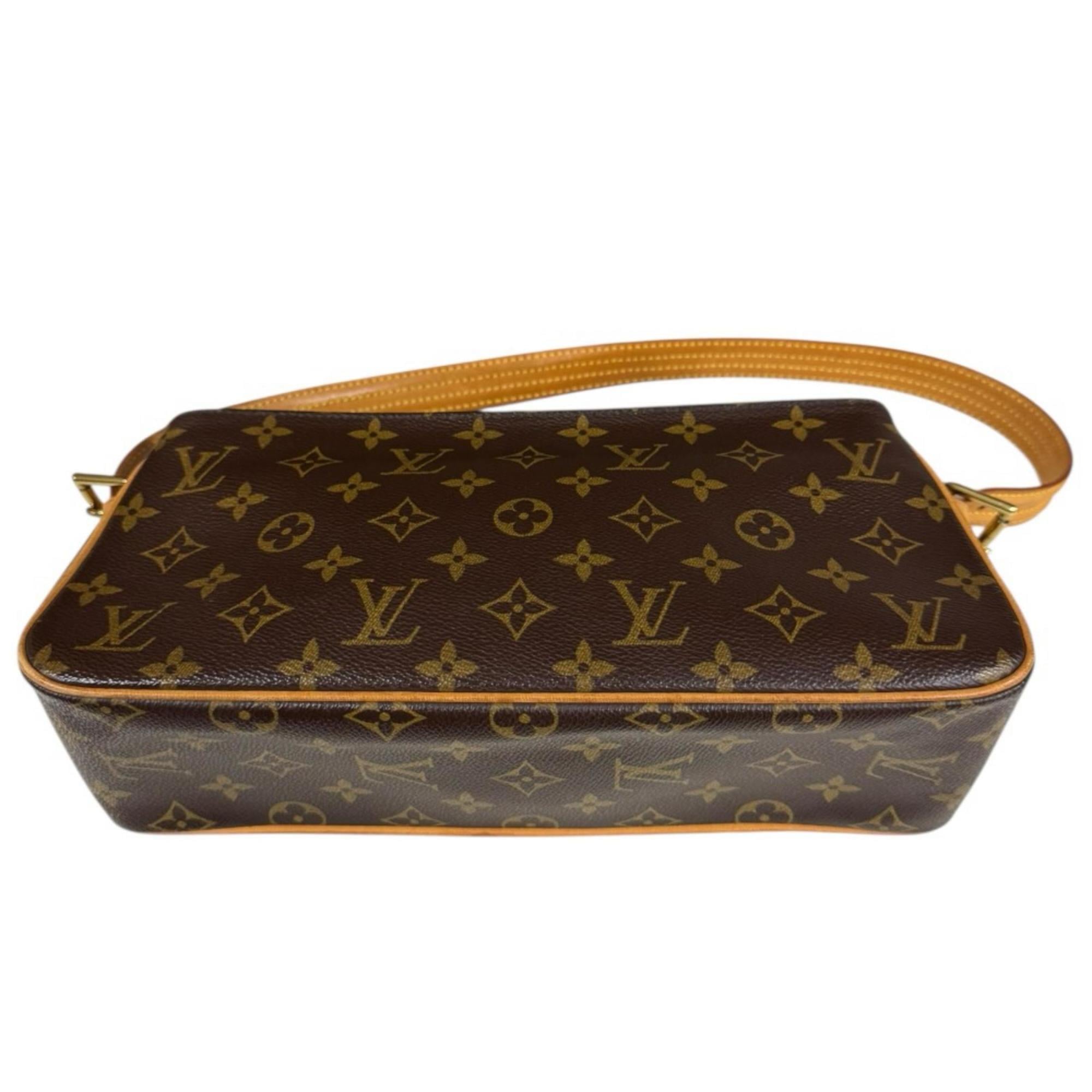 Louis Vuitton Brown Monogram Canvas Shoulder Bag (Pre-Owned)