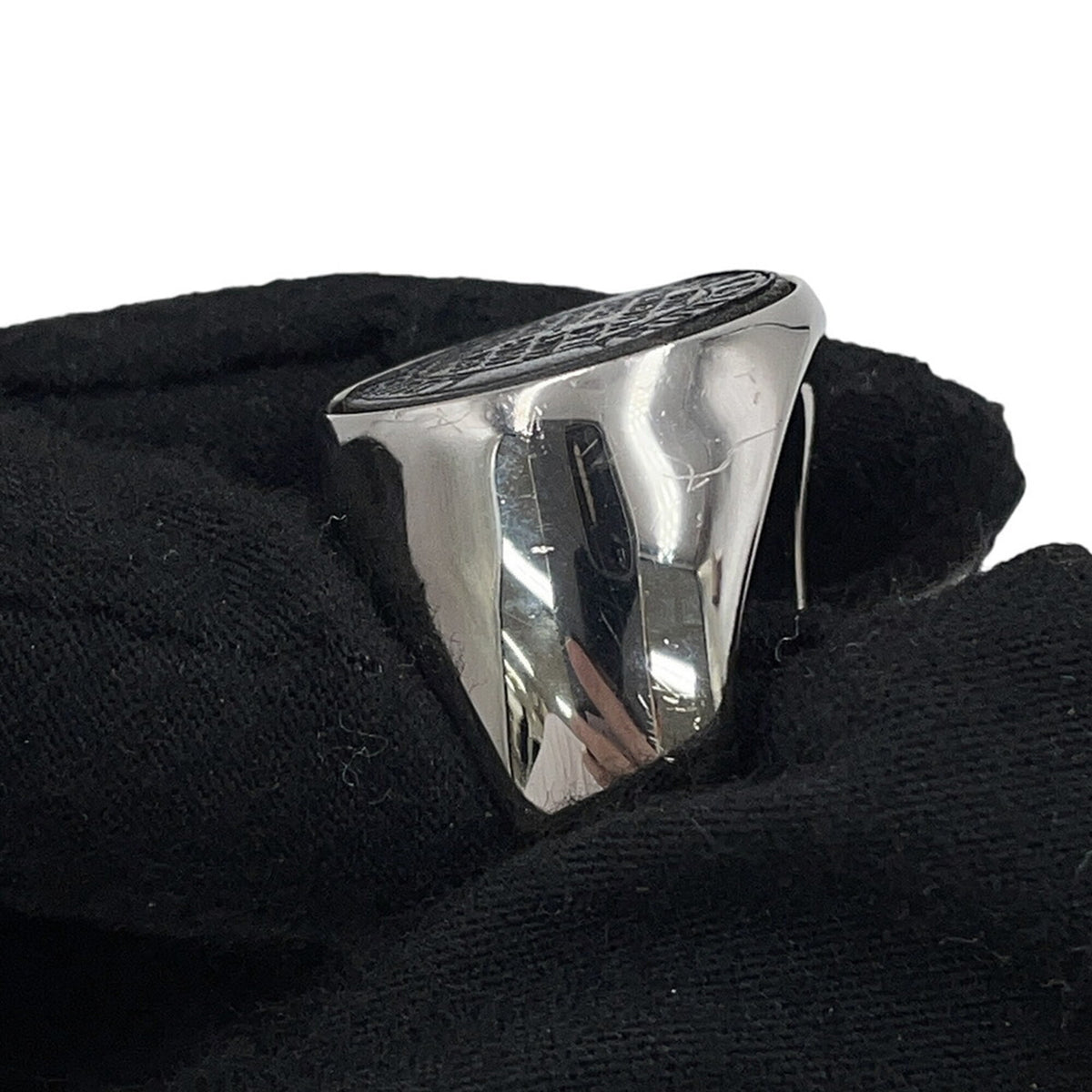 Louis Vuitton Silver Noir Metal Band Ring (Pre-Owned)