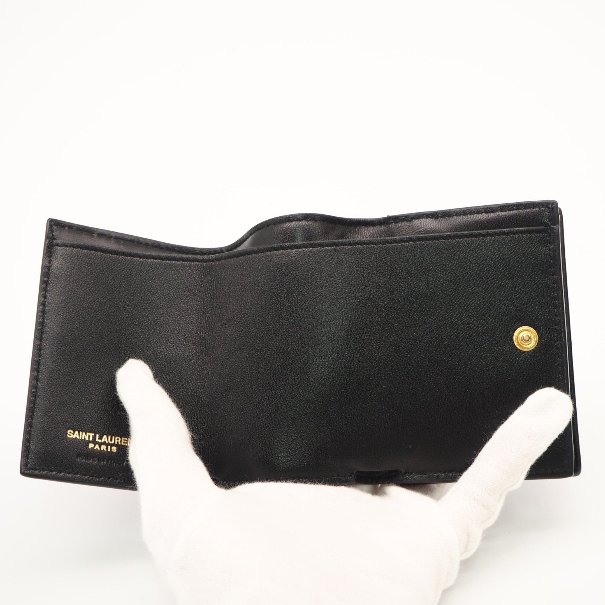 Yves Saint Laurent Blue Patent Leather Wallet (Tri-Fold) (Pre-Owned)