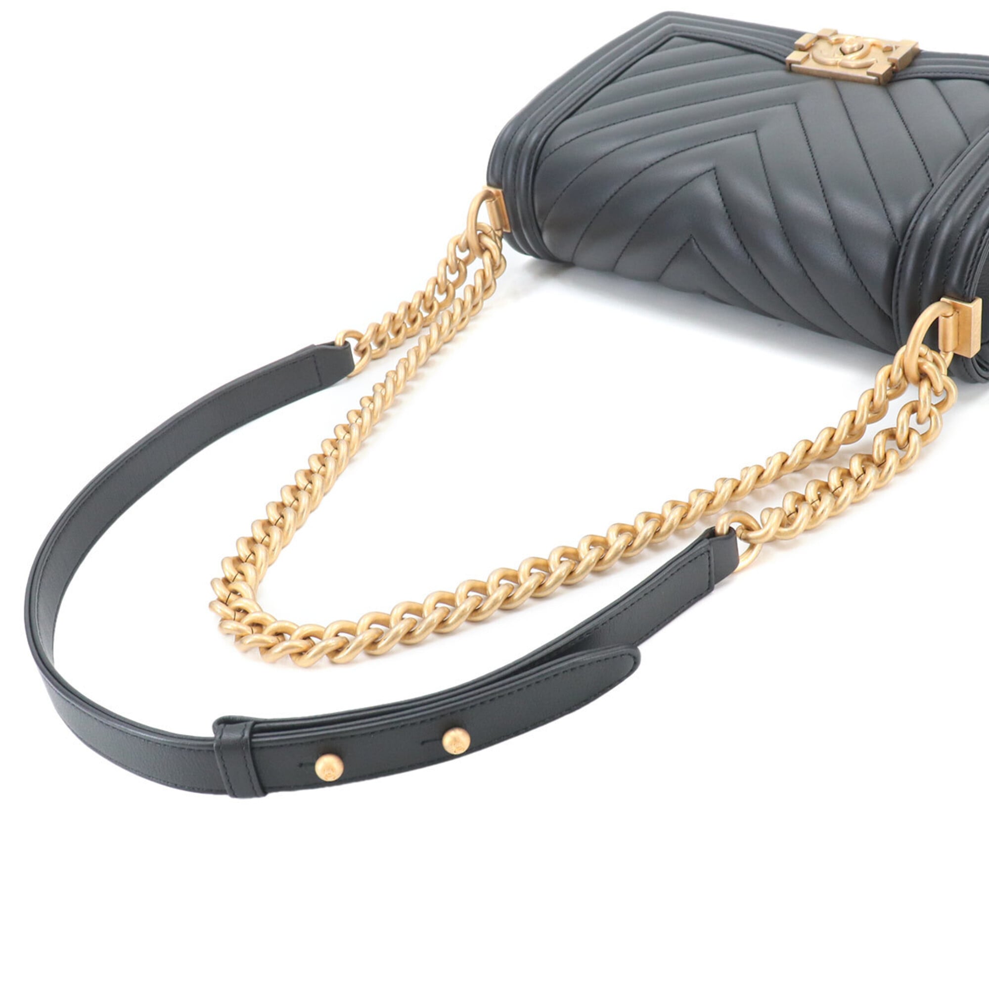 Chanel Chevron (V Stitch) Black Leather Handbag Shoulder Bag (Pre-Owned)