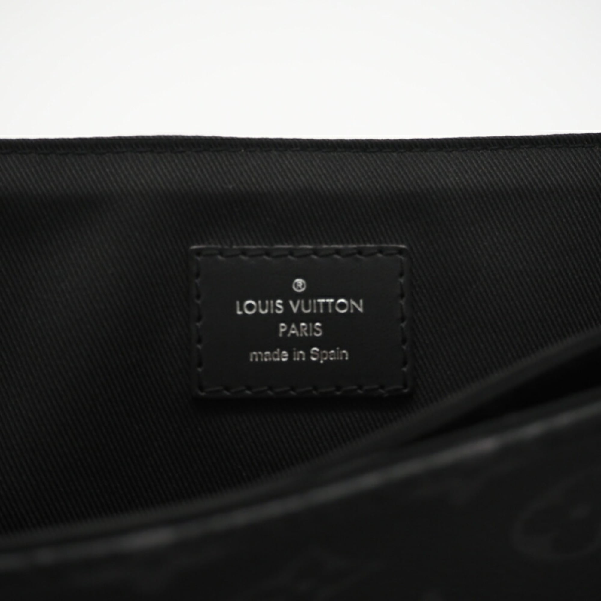 Louis Vuitton Gray Coated Canvas Shoulder Bag (Pre-Owned)