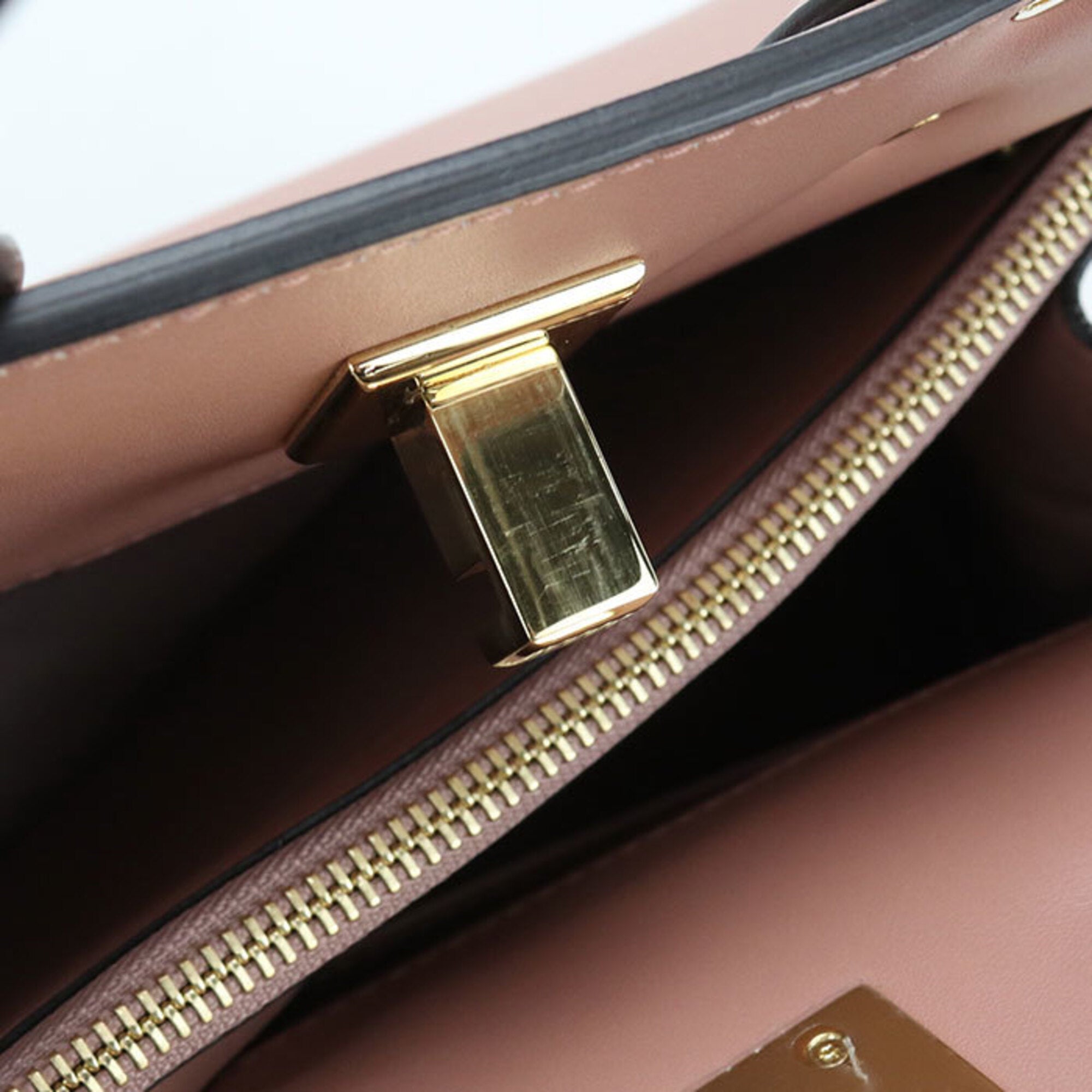 Salvatore Ferragamo Pink Leather Tote Bag (Pre-Owned)