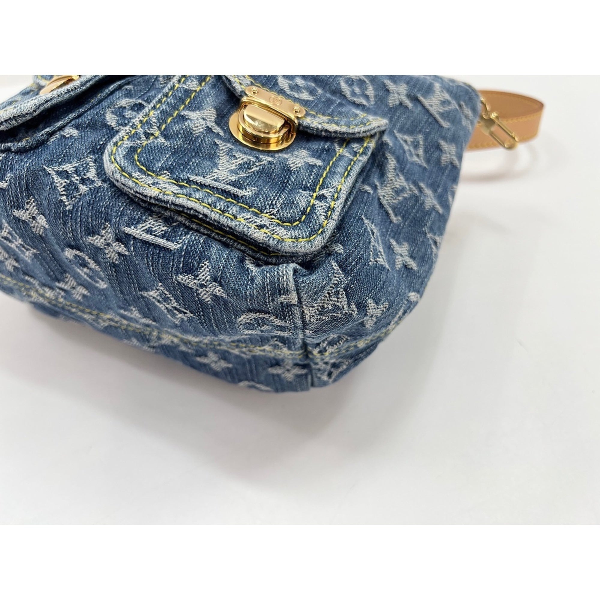 Louis Vuitton Blue Backpack (Pre-Owned)